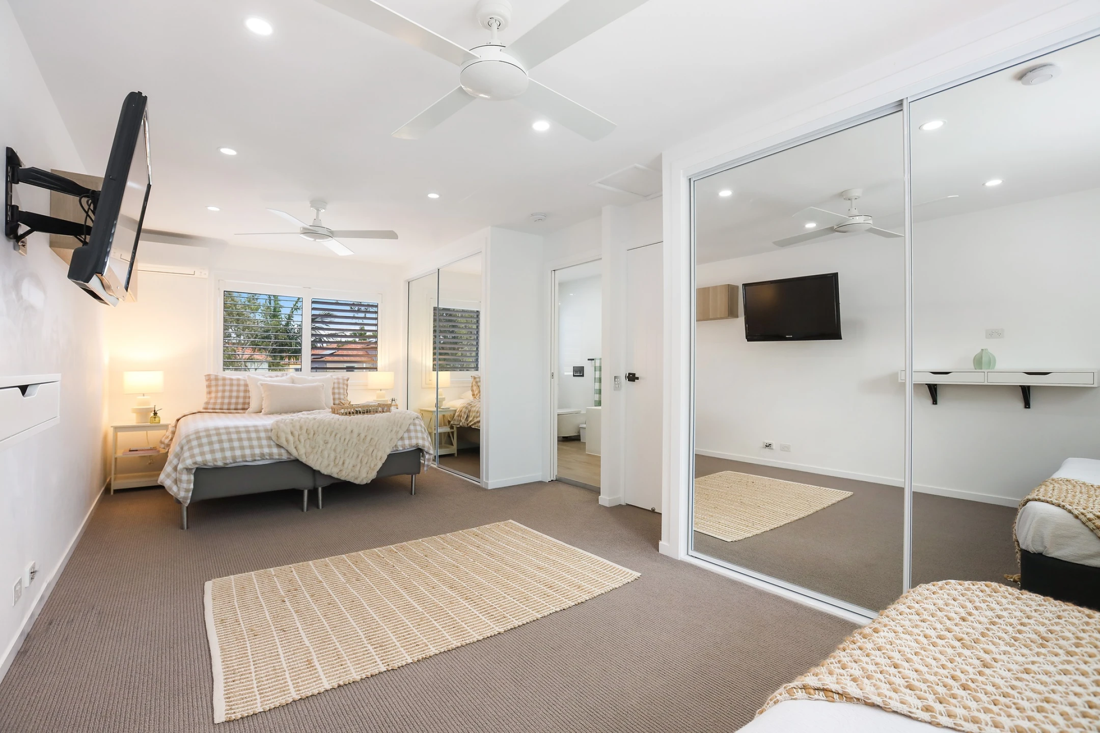 90 / 20 Fairway Drive, Clear Island Waters QLD 4226, Clear Island Waters - Thumbnail 8