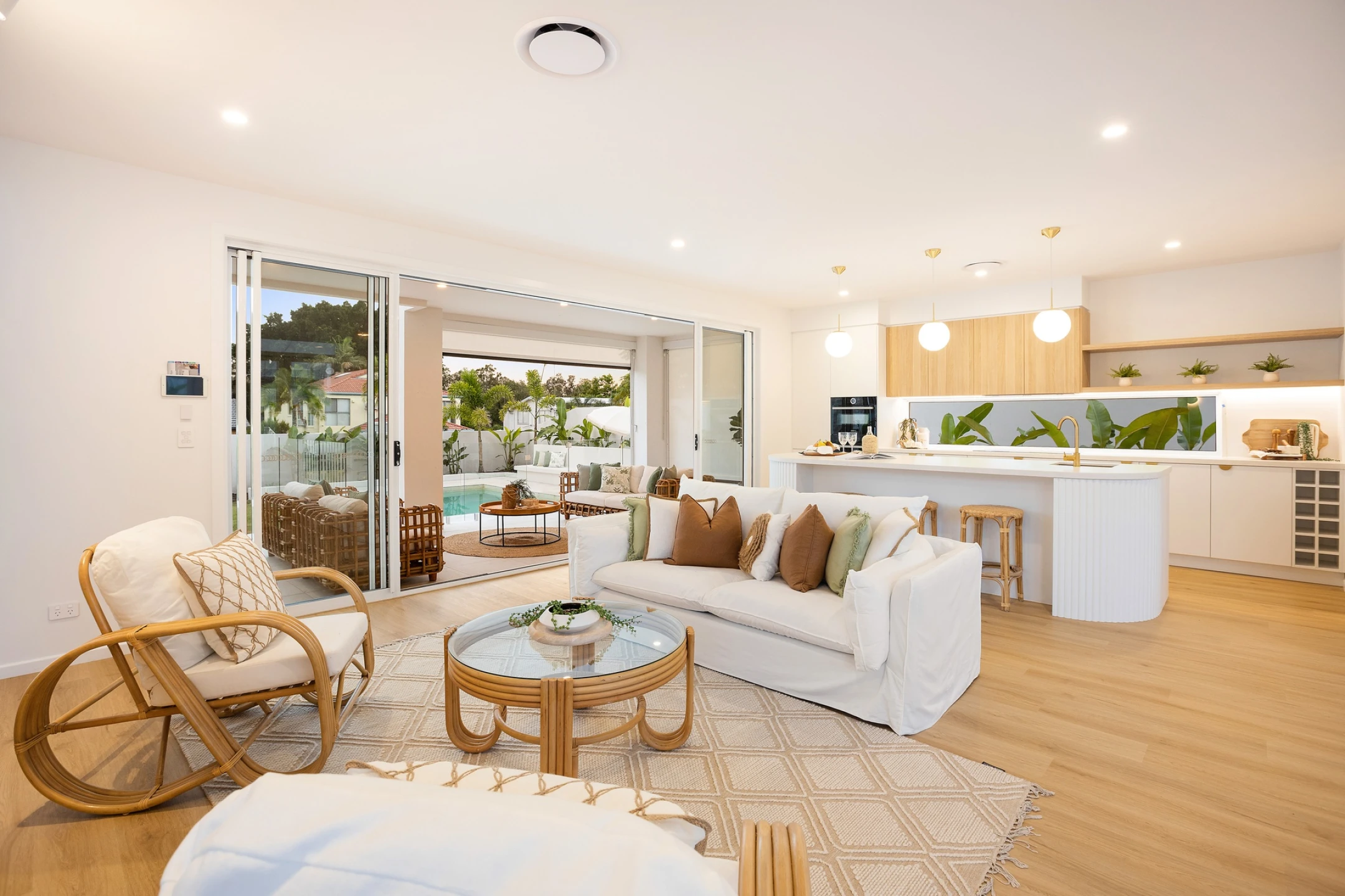 14 Poinciana Crescent, Bundall QLD 4217, Bundall - Thumbnail 7