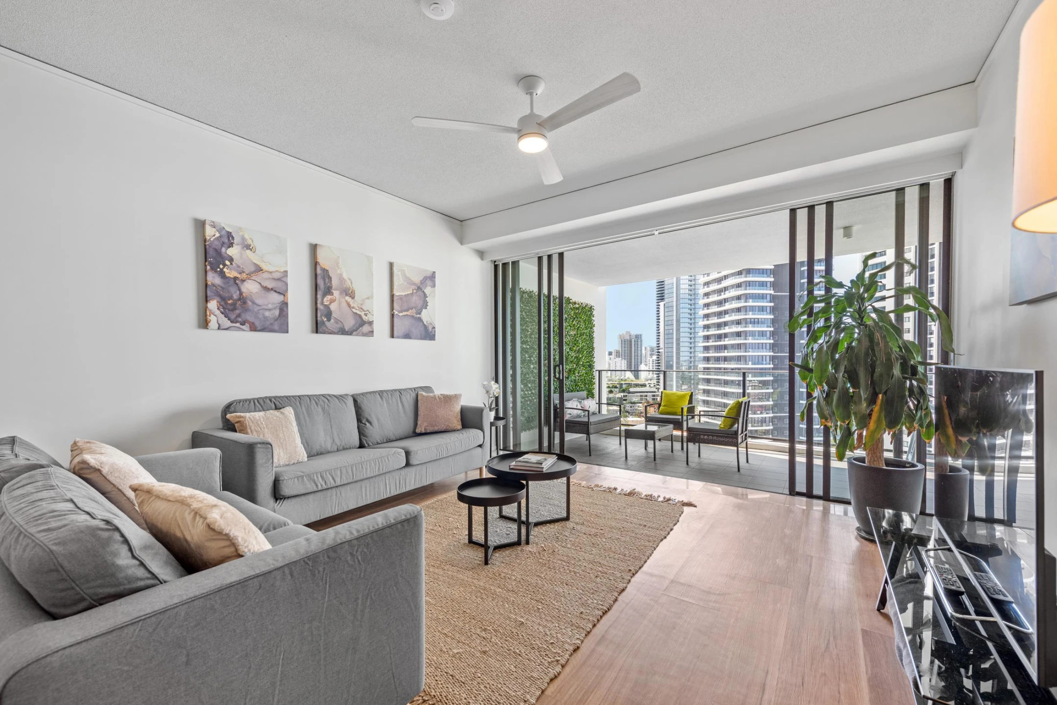 1604 / 22 Surf Parade, Broadbeach QLD 4218, Broadbeach - Thumbnail 8