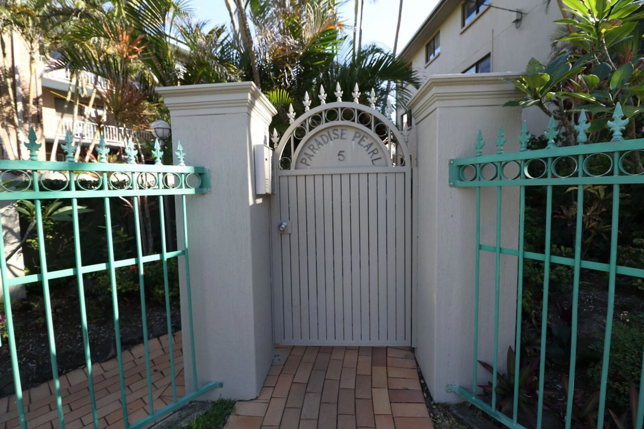 14 / 5 Old Burleigh Road, Surfers Paradise QLD 4217, Surfers Paradise - Thumbnail 5