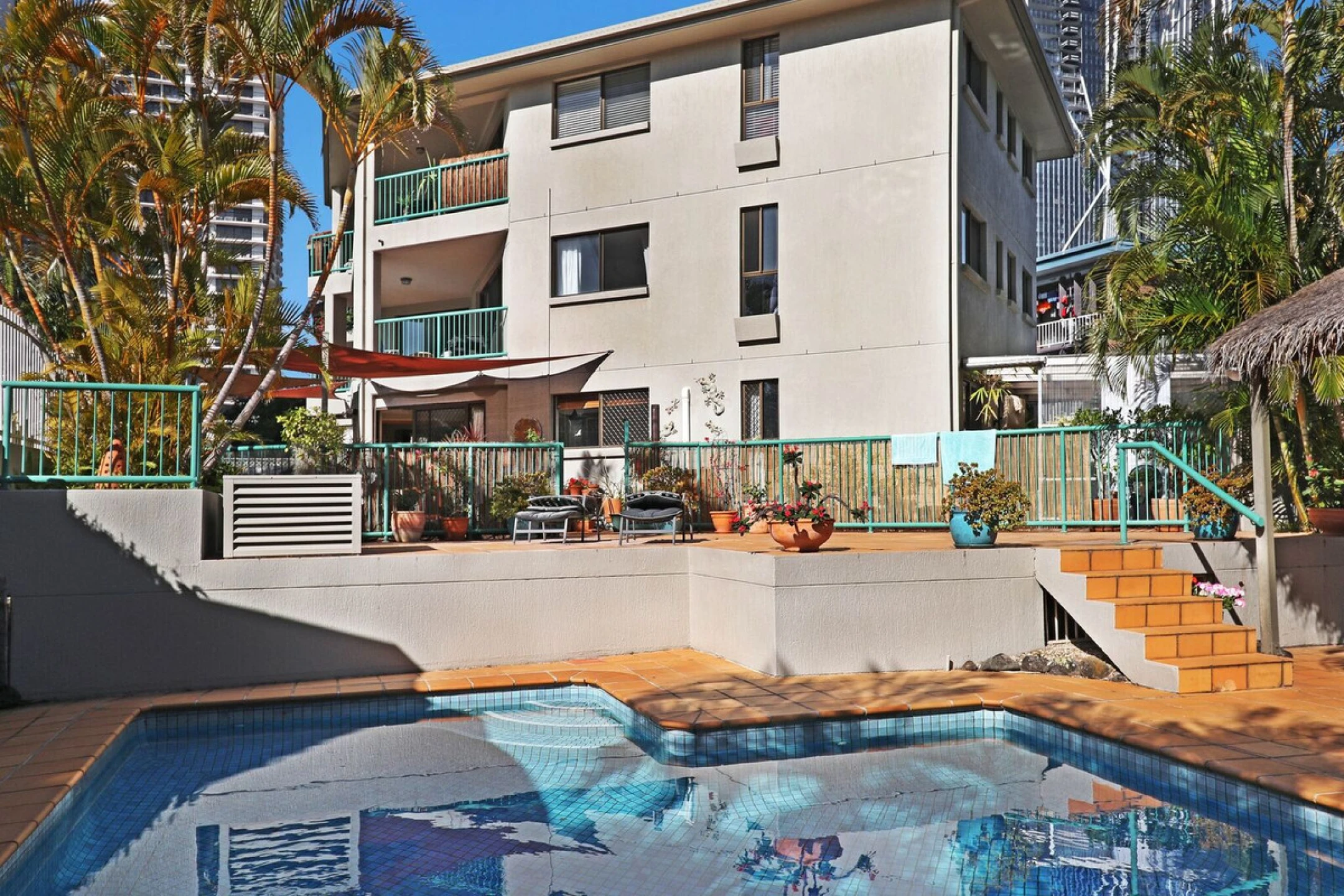 14 / 5 Old Burleigh Road, Surfers Paradise QLD 4217, Surfers Paradise - Thumbnail 2