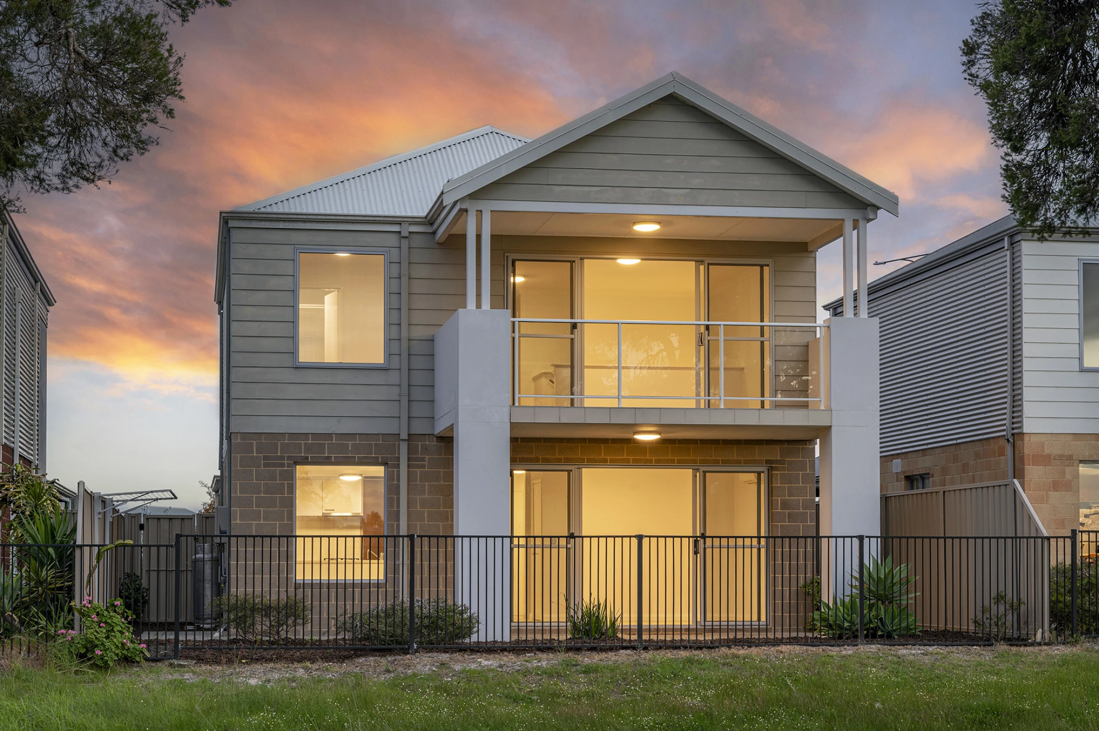Property enquiry form background image