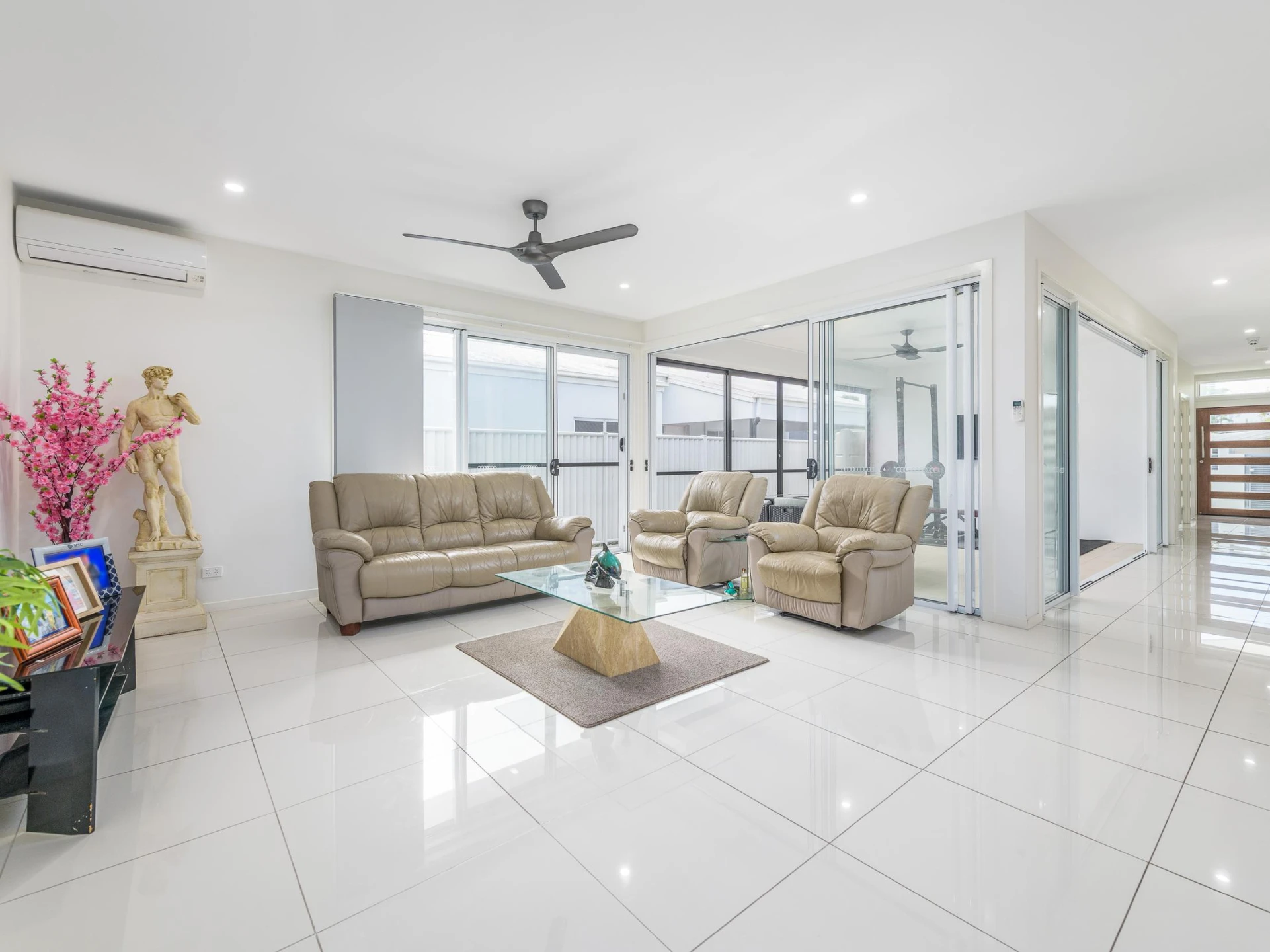38 Deagon Drive, Runaway Bay QLD 4216, Runaway Bay - Thumbnail 5