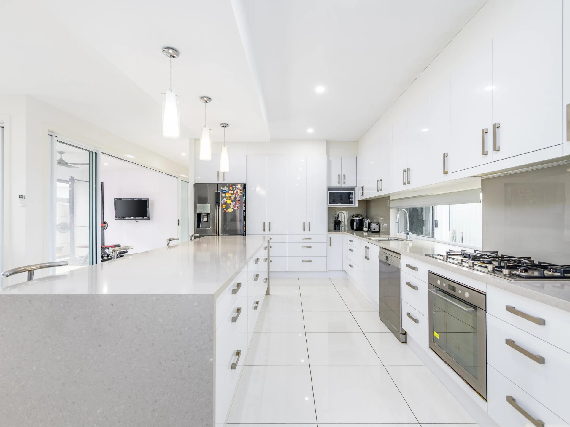 38 Deagon Drive, Runaway Bay QLD 4216, Runaway Bay - Thumbnail 4