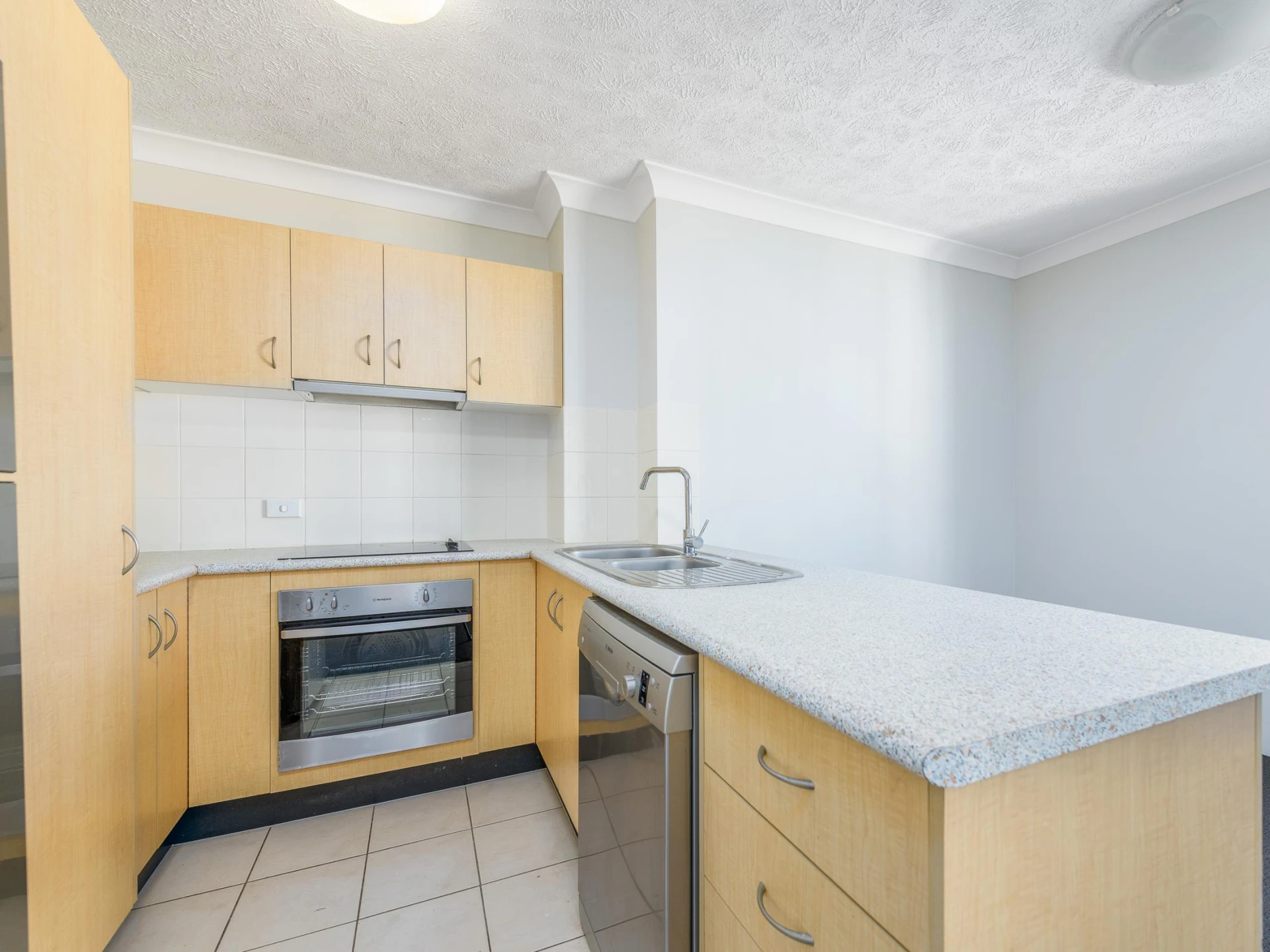 29 / 3-5 Norman Street, Southport QLD 4215, Southport - Thumbnail 4