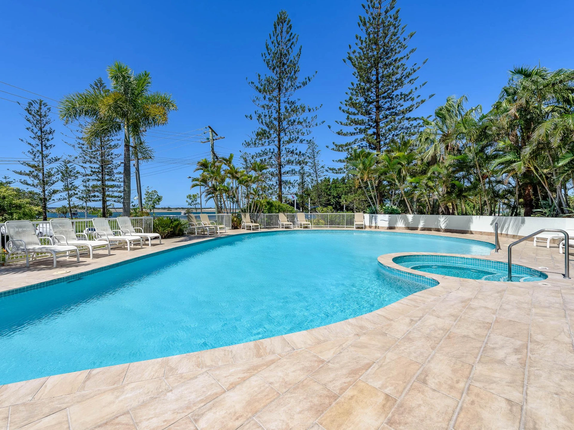 203 / 182-192 Marine Parade, Labrador QLD 4215, Labrador - Thumbnail 5