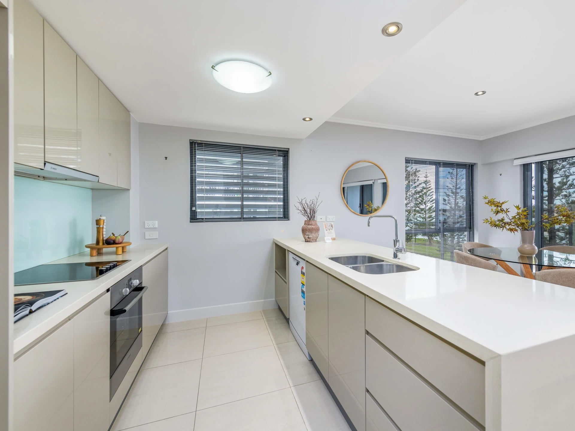 12 / 508 Marine Parade, Biggera Waters QLD 4216, Biggera Waters - Thumbnail 7