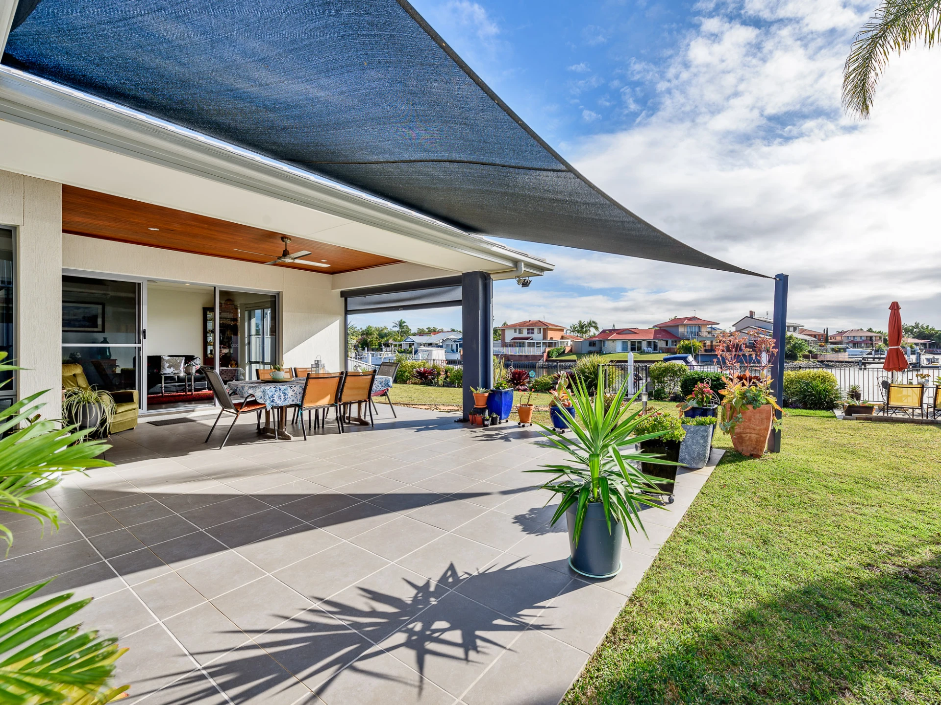 16 Erave Avenue, Runaway Bay QLD 4216, Runaway Bay - Thumbnail 5