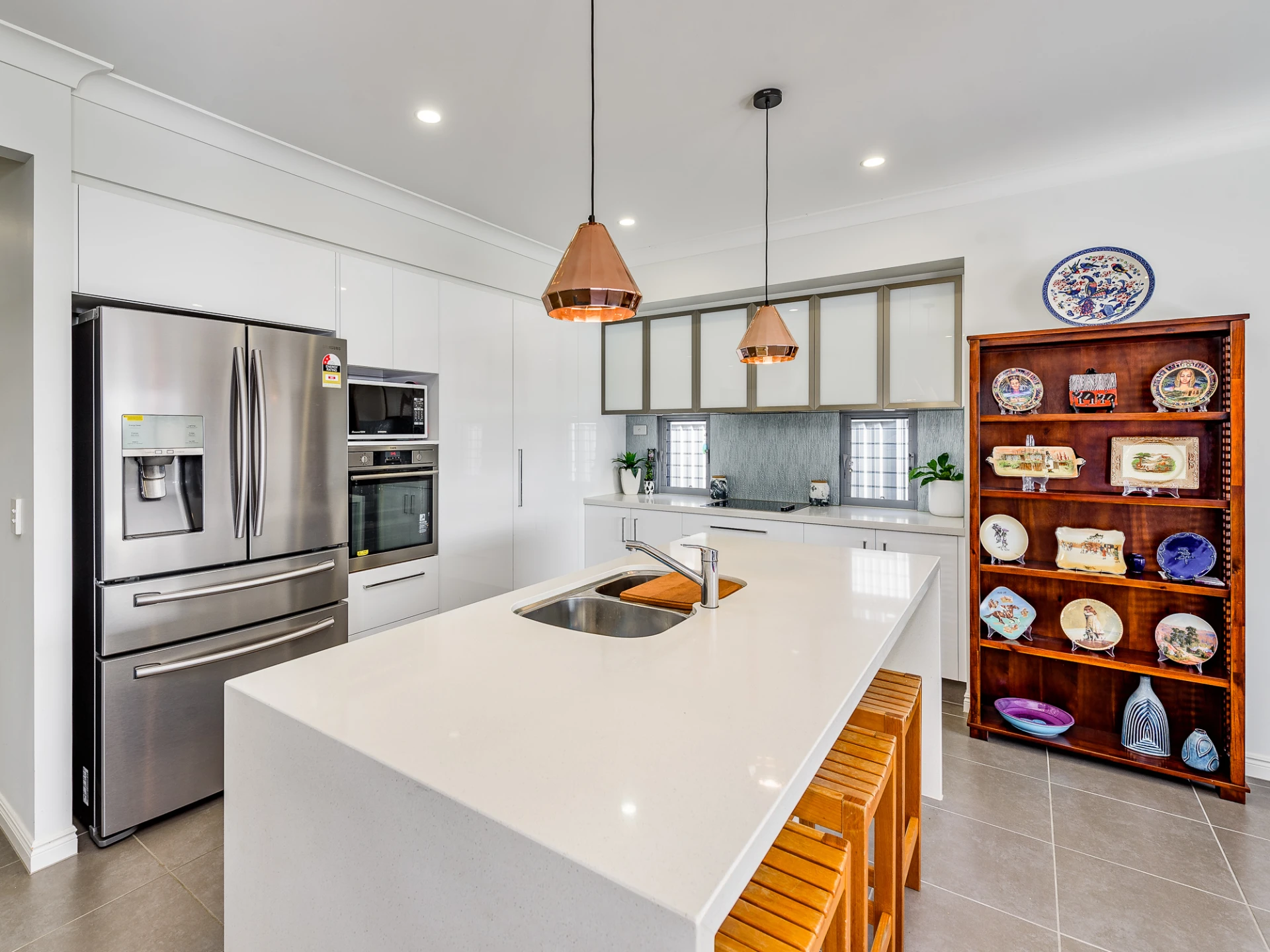 16 Erave Avenue, Runaway Bay QLD 4216, Runaway Bay - Thumbnail 7