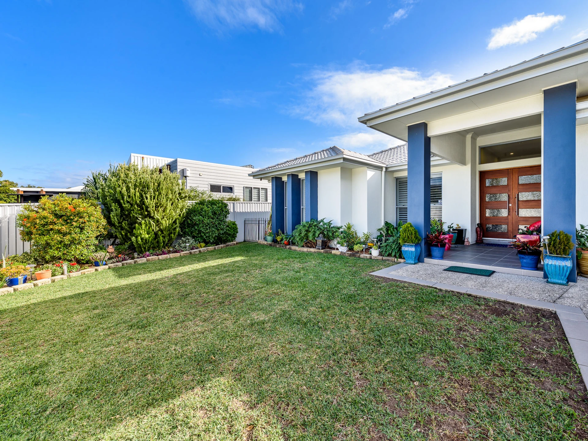 16 Erave Avenue, Runaway Bay QLD 4216, Runaway Bay - Thumbnail 3