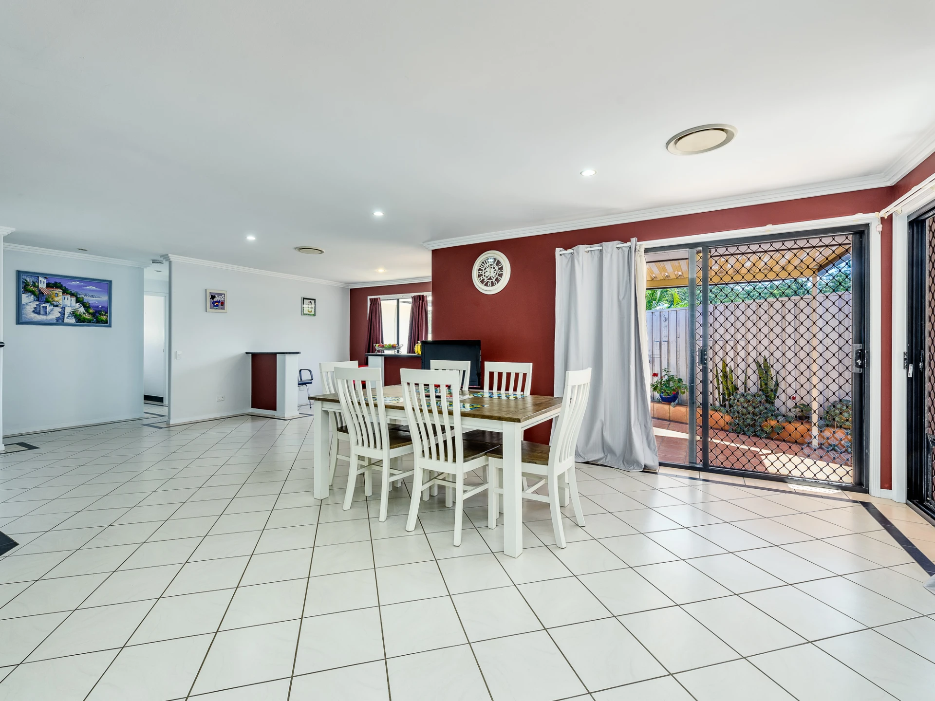 16 Wattlebrush Grove, Molendinar QLD 4214, Molendinar - Thumbnail 7
