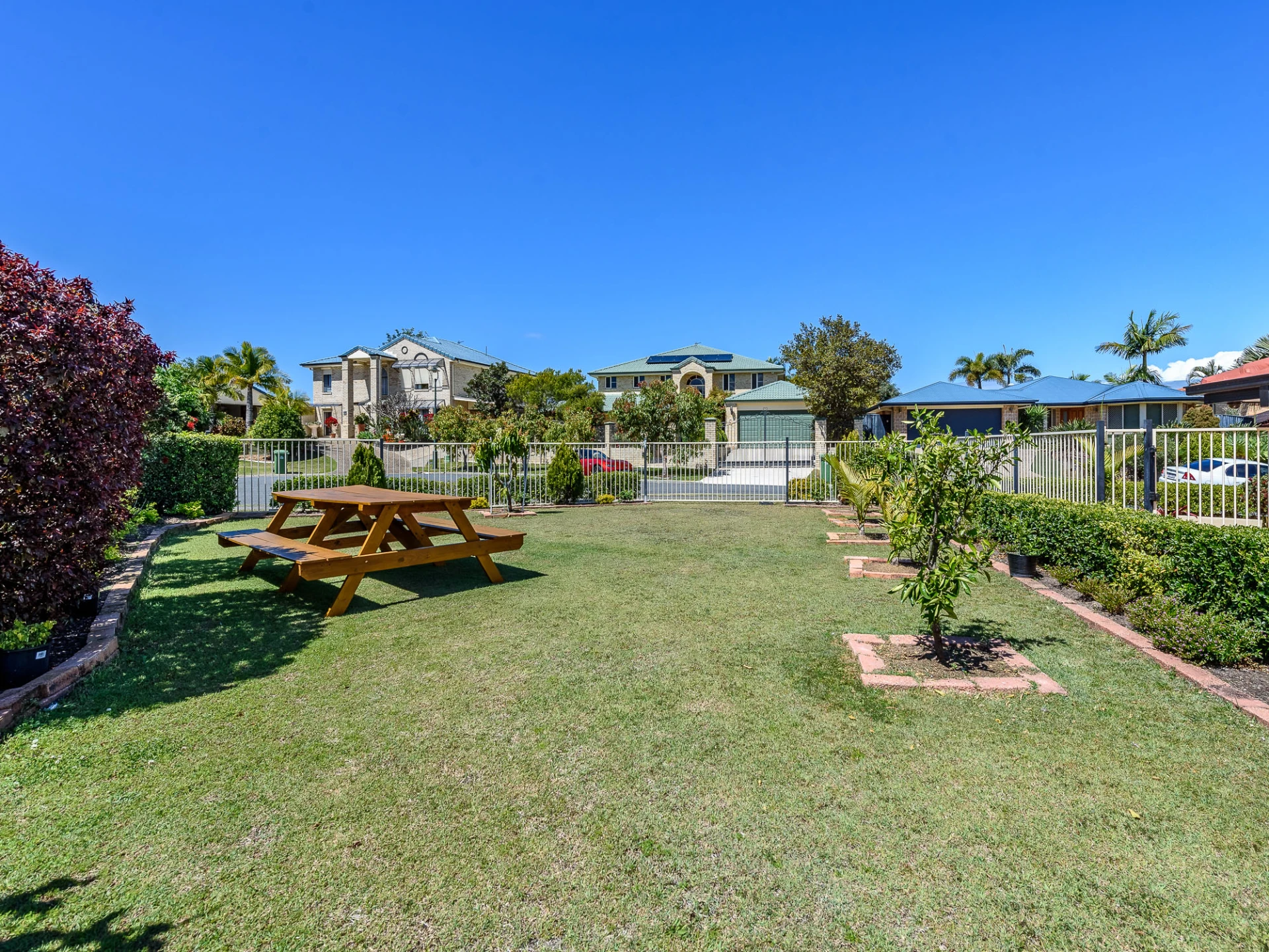 16 Wattlebrush Grove, Molendinar QLD 4214, Molendinar - Thumbnail 2
