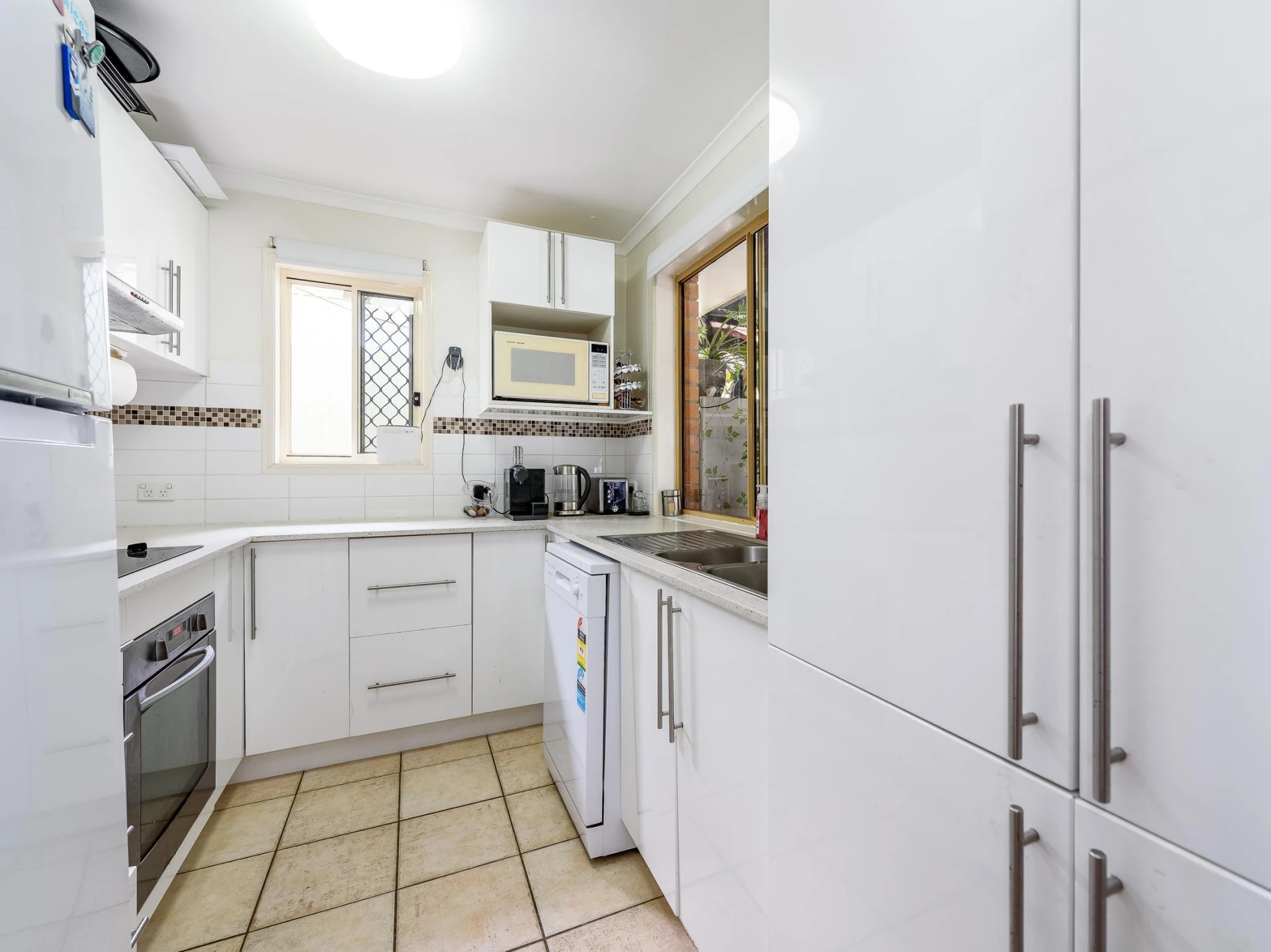 1 / 239 Government Road, Labrador QLD 4215, Labrador - Thumbnail 5
