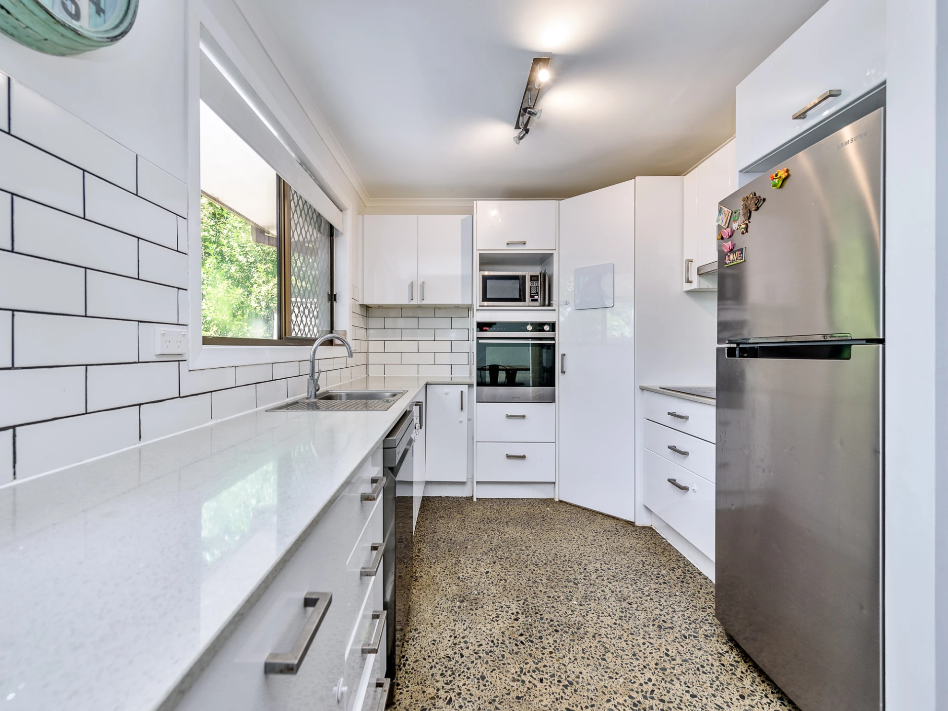 1 / 35 Muir Street, Labrador QLD 4215, Labrador - Thumbnail 5