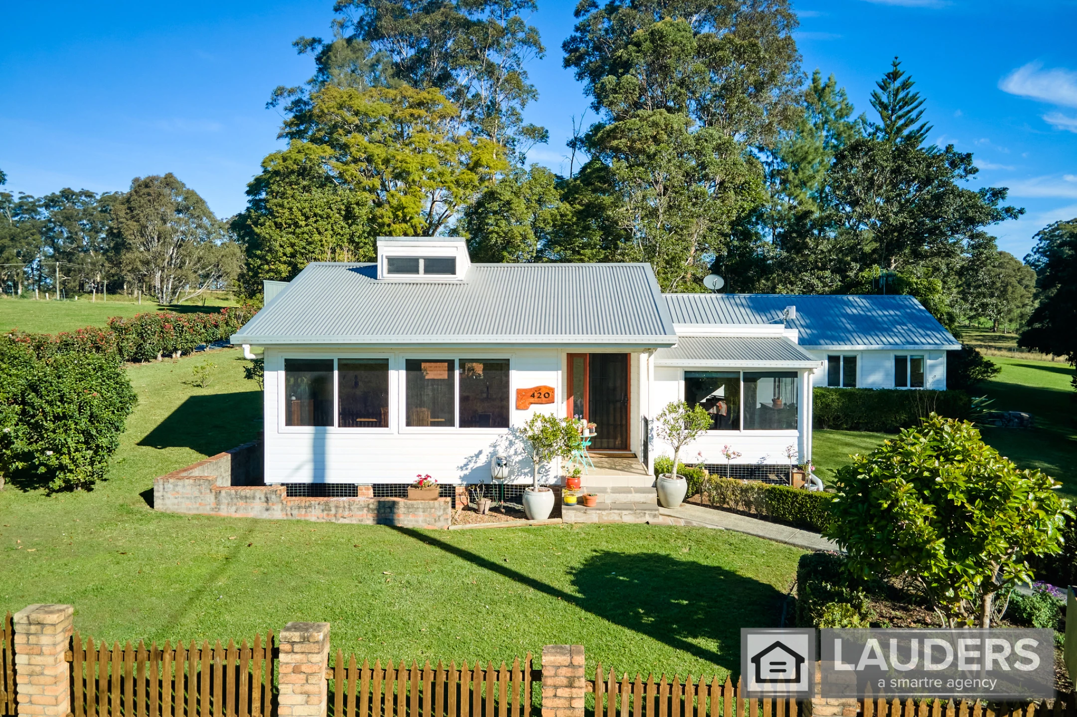 Property enquiry form background image