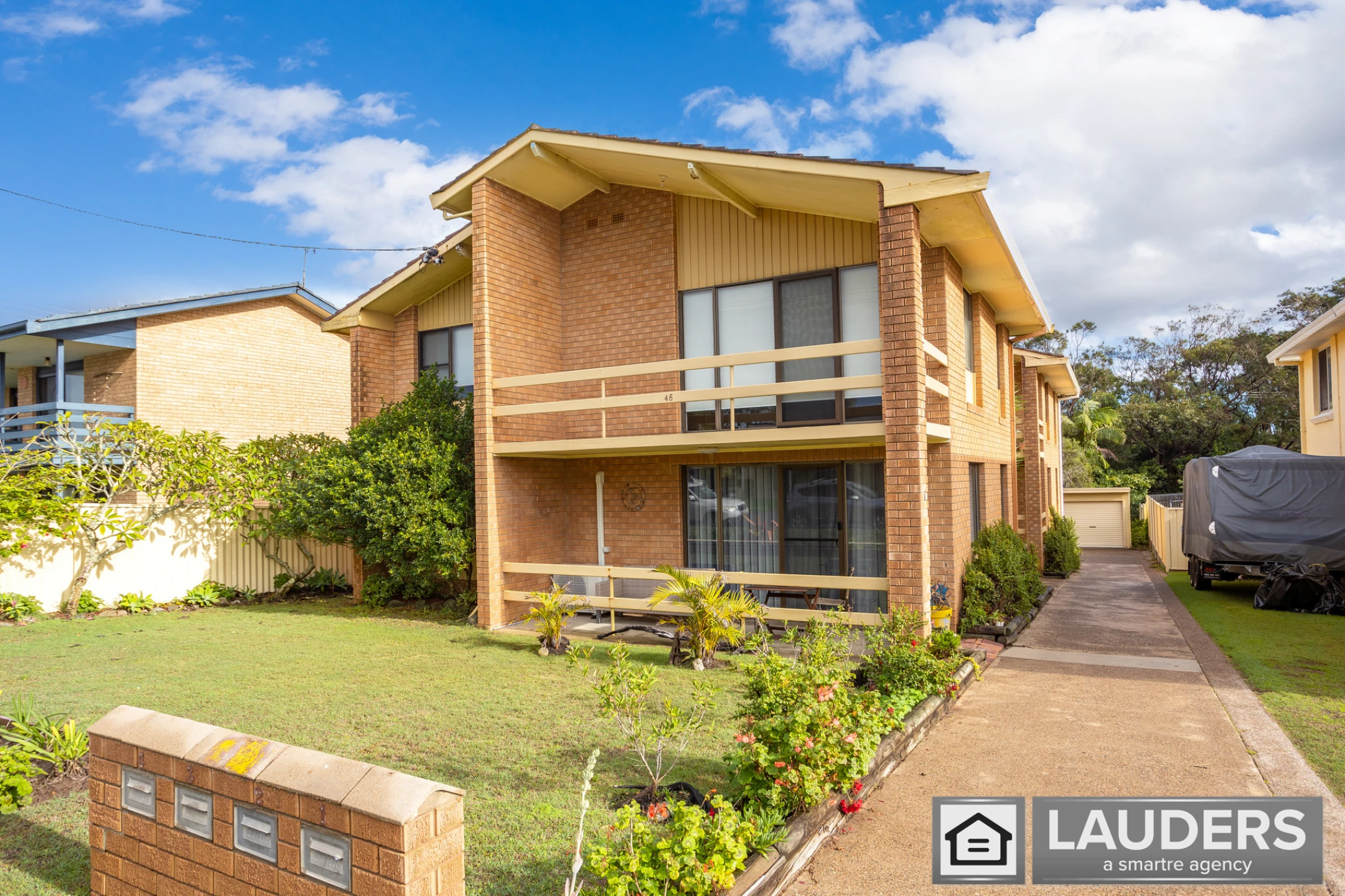 Property enquiry form background image