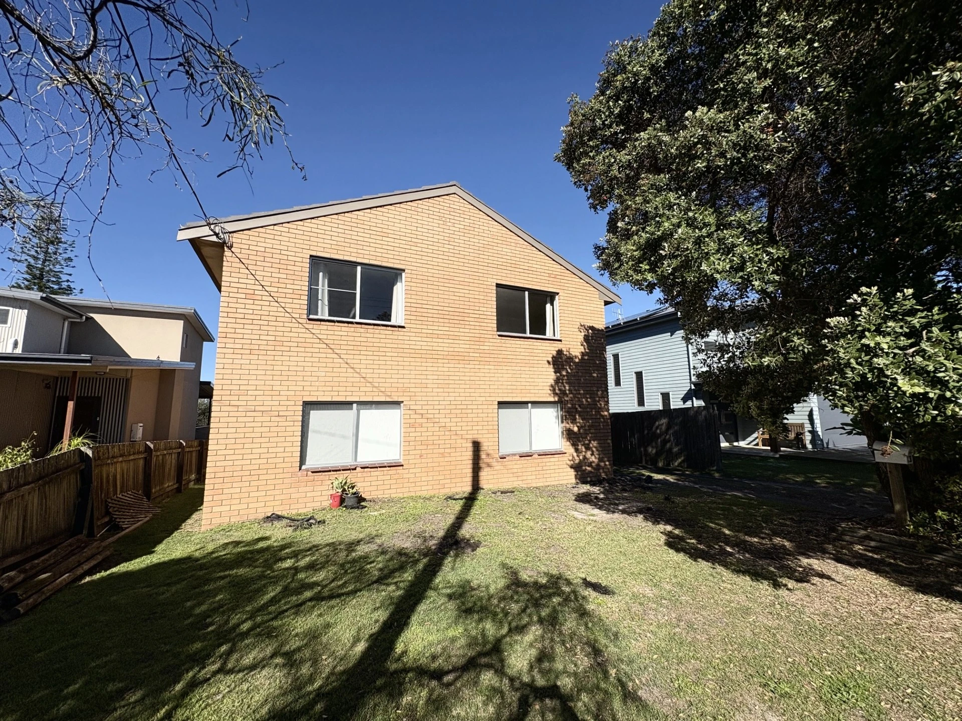 Property enquiry form background image