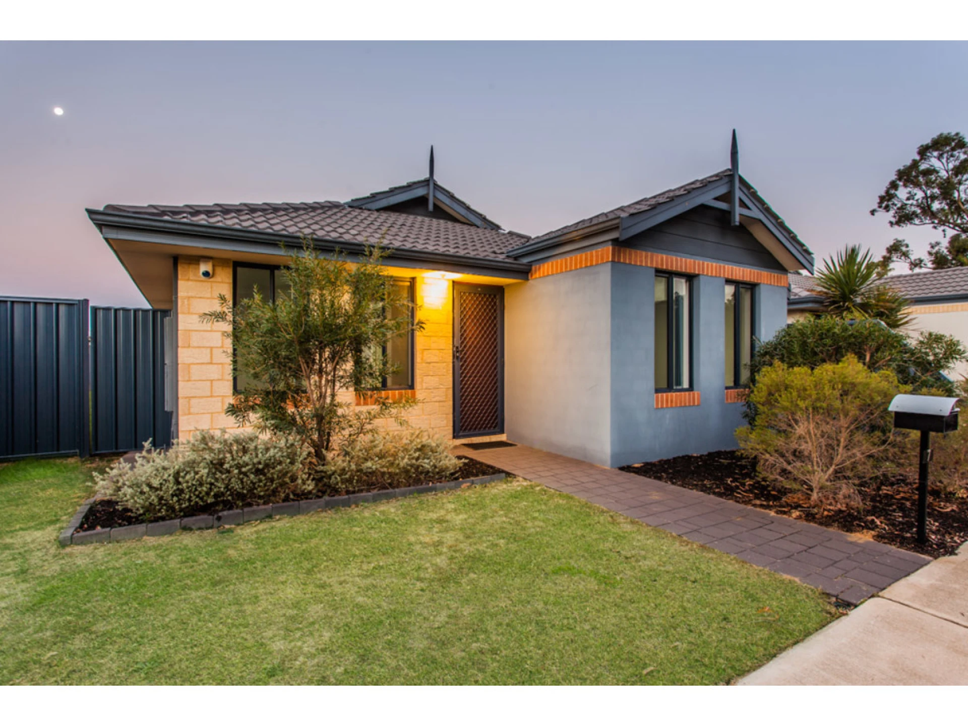 Property enquiry form background image