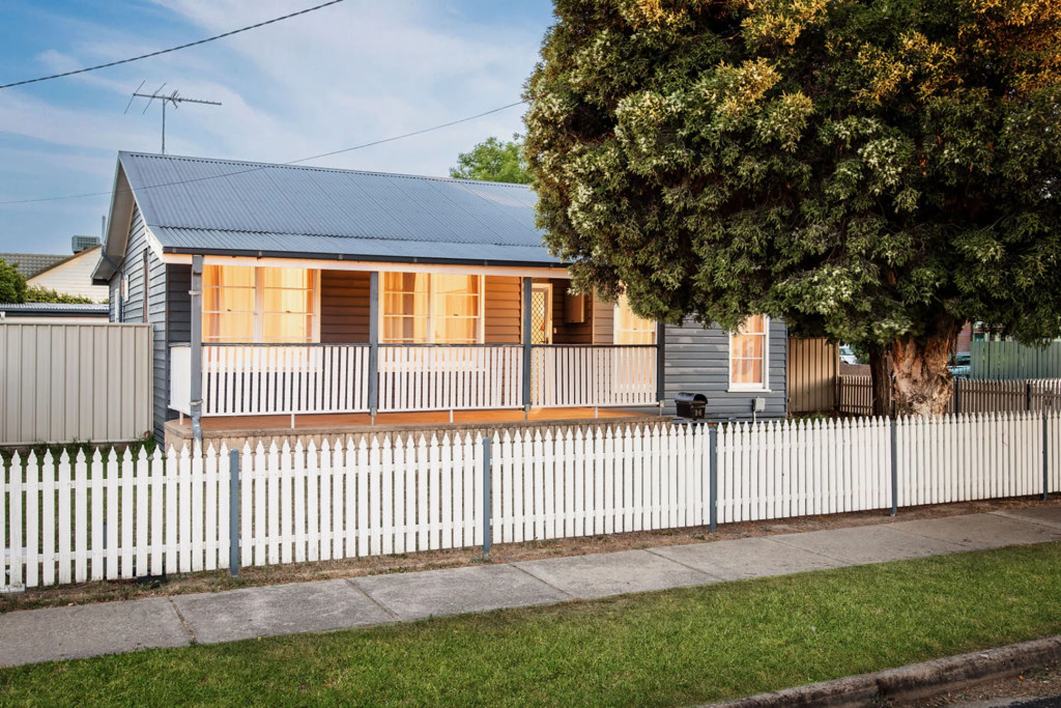 Property enquiry form background image