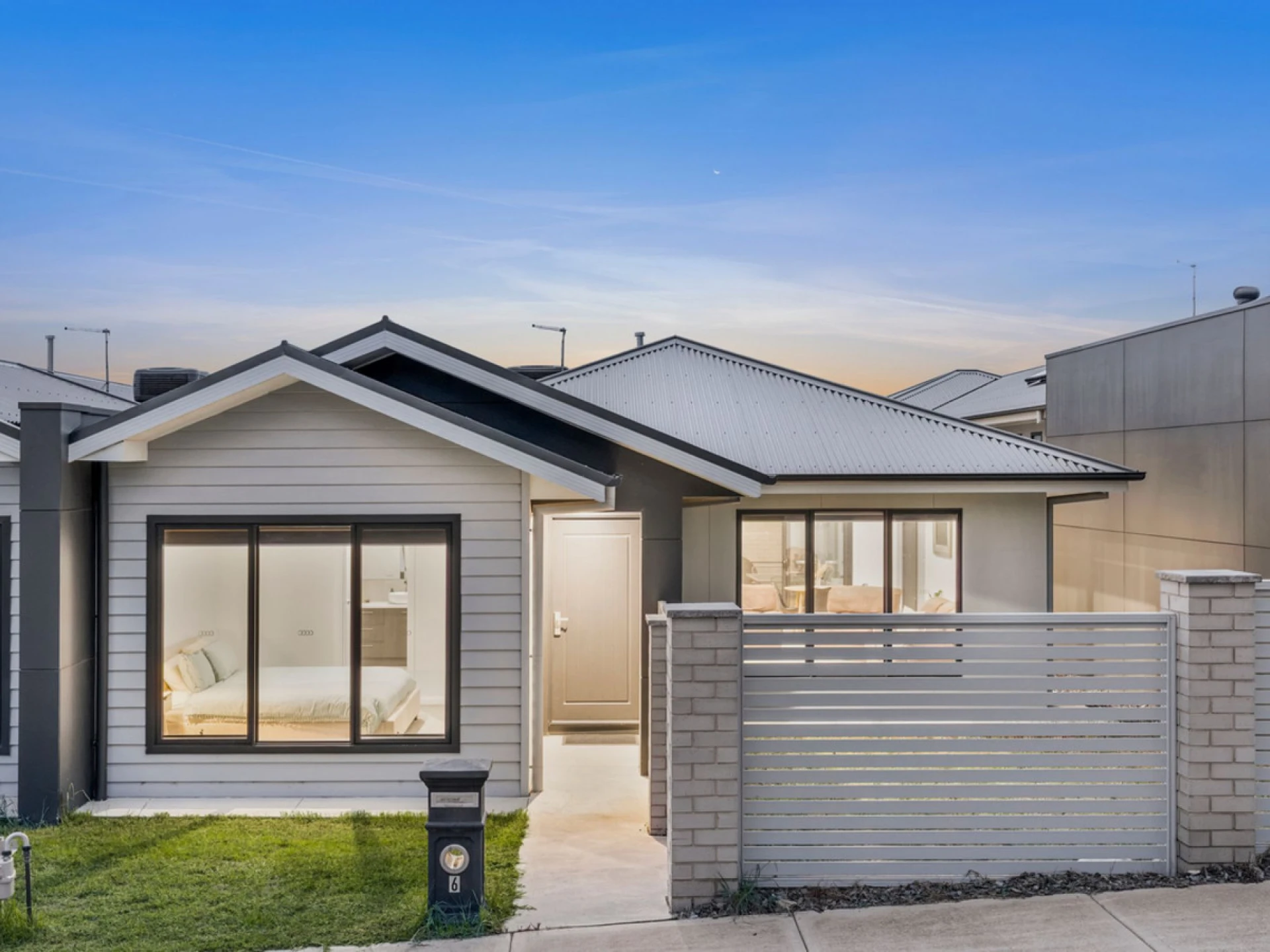 Property enquiry form background image