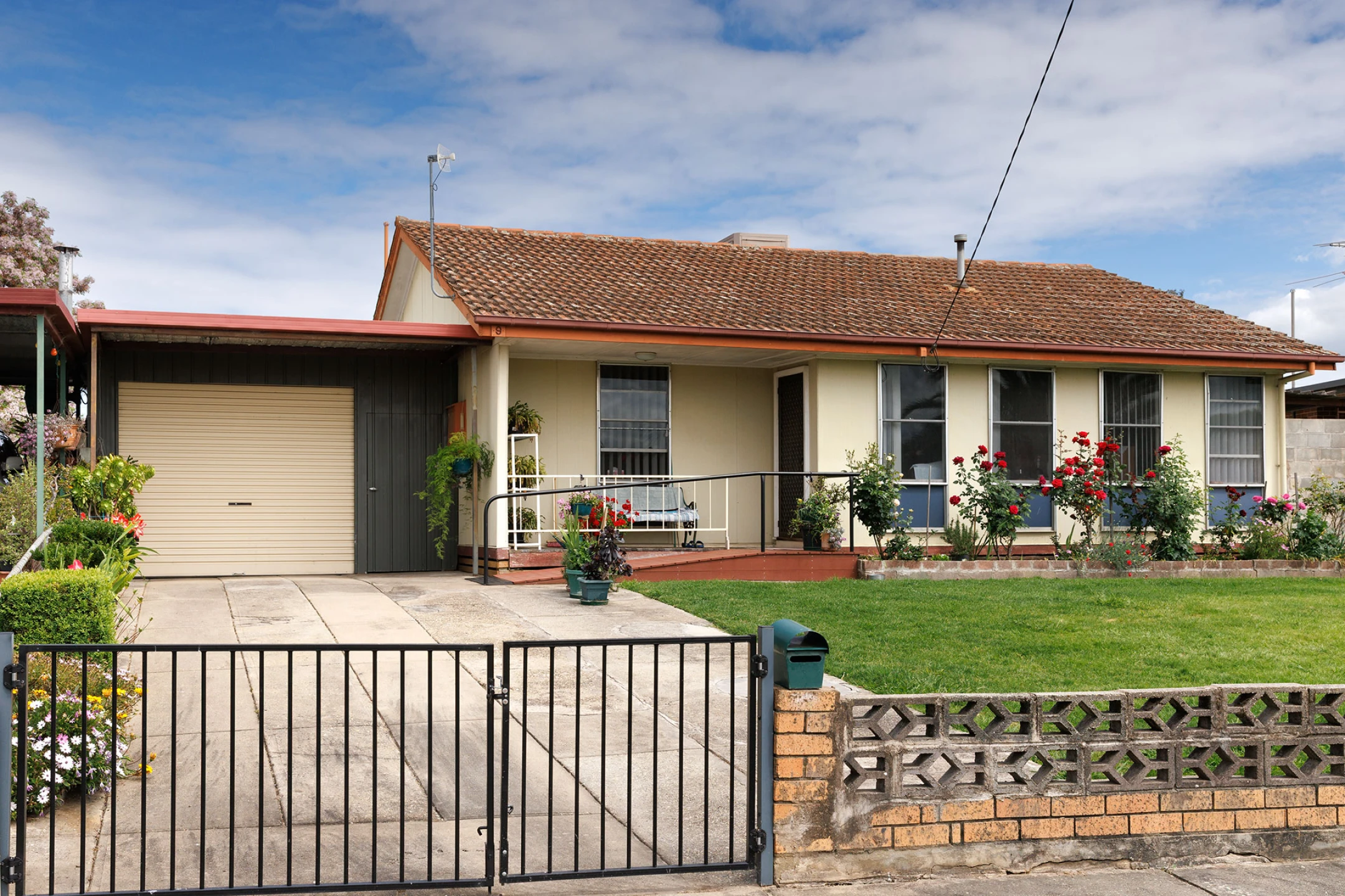 Property enquiry form background image
