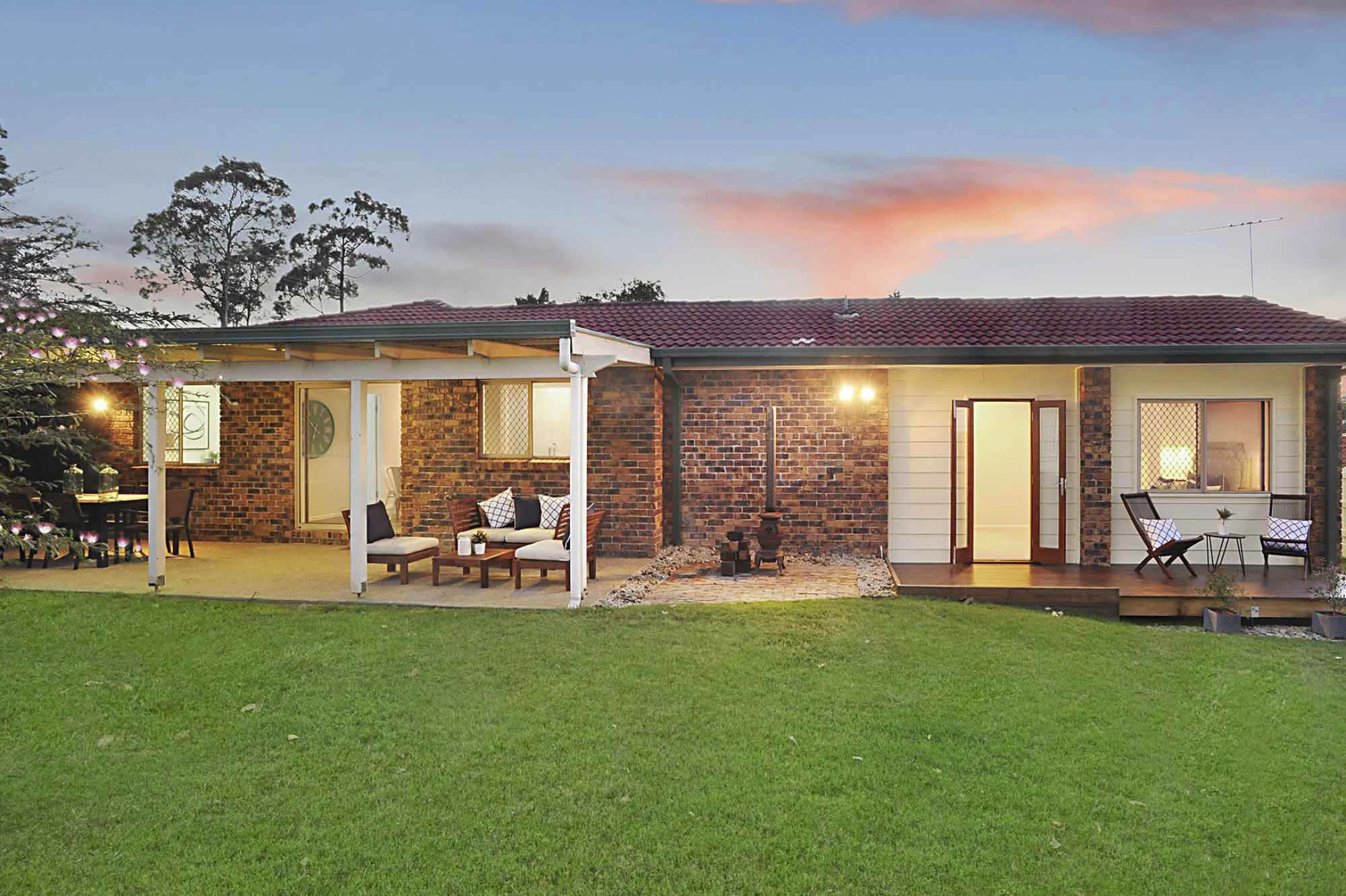 Property enquiry form background image