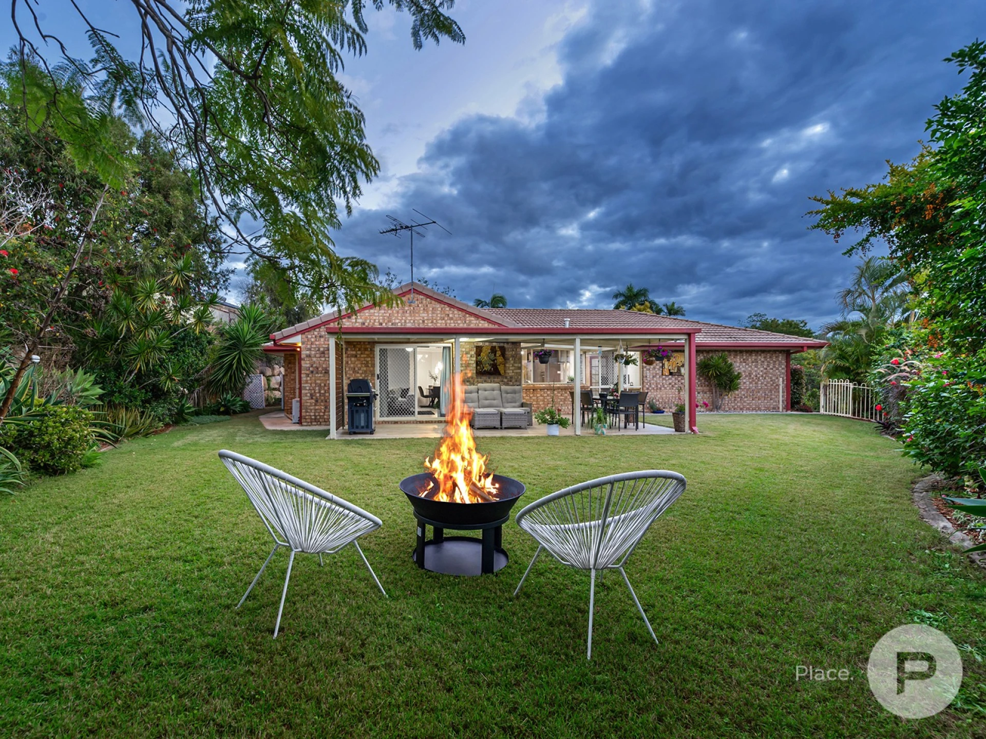 Property enquiry form background image