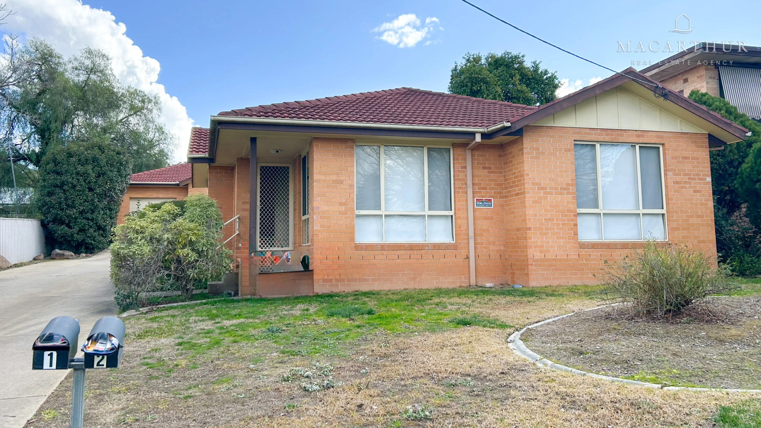 Property enquiry form background image
