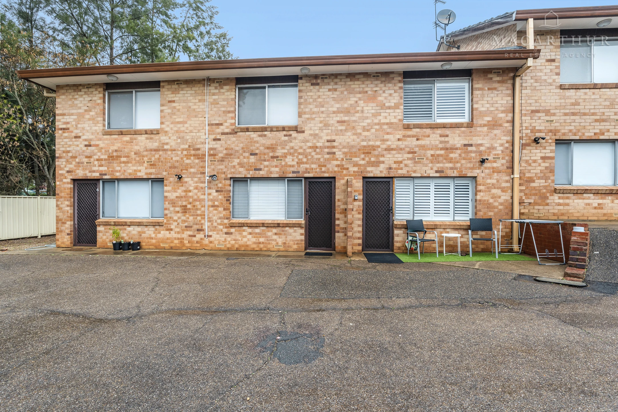 Property enquiry form background image