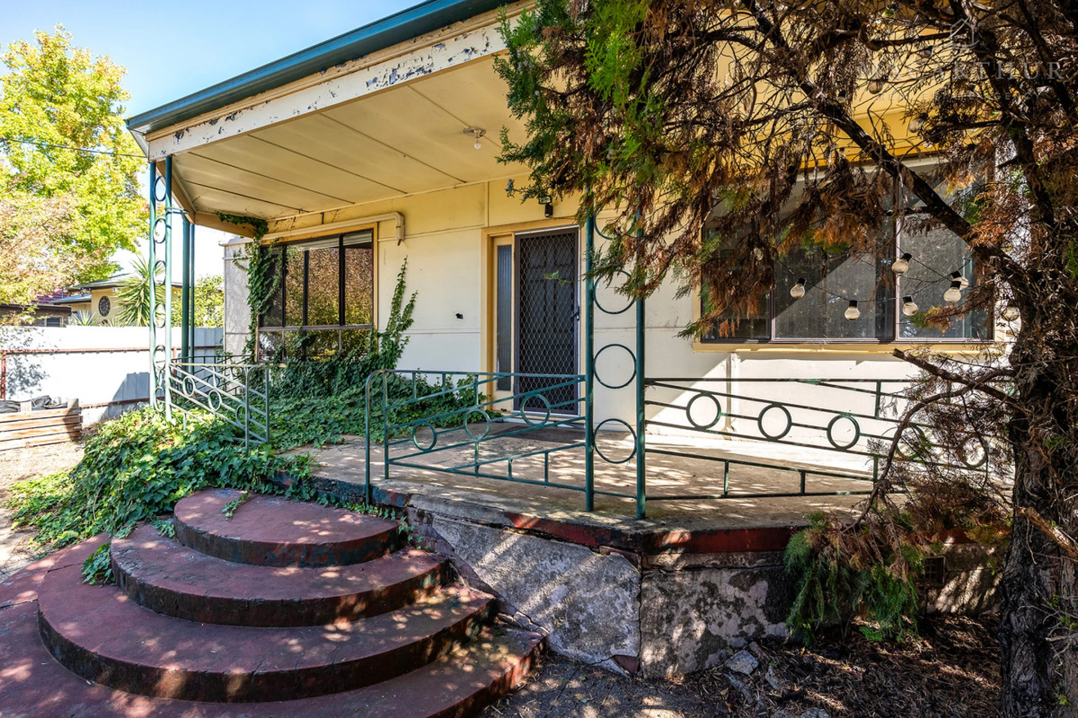 Property enquiry form background image