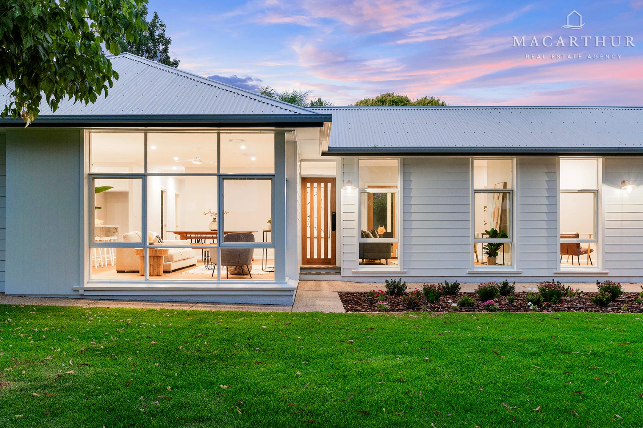 Property enquiry form background image