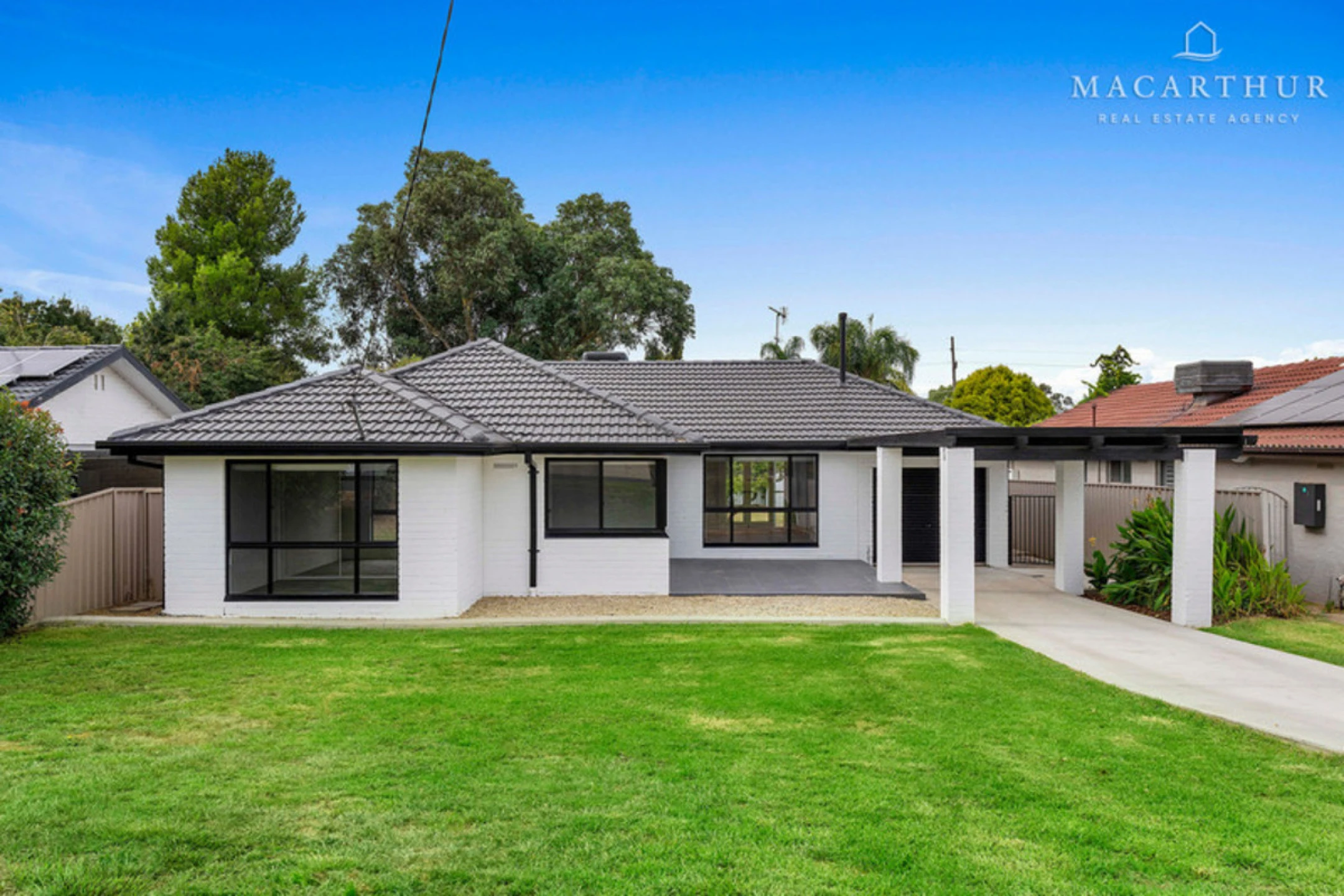 Property enquiry form background image