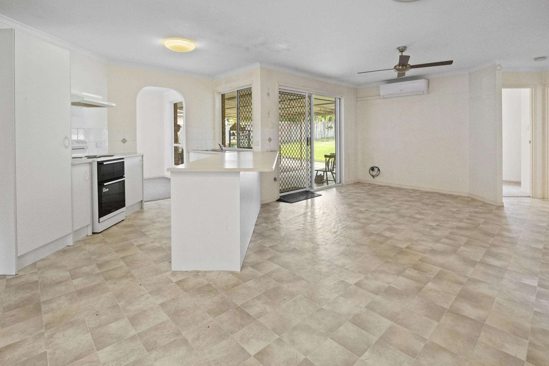 21 Athenree Place, Little Mountain QLD 4551, Little Mountain - Thumbnail 7