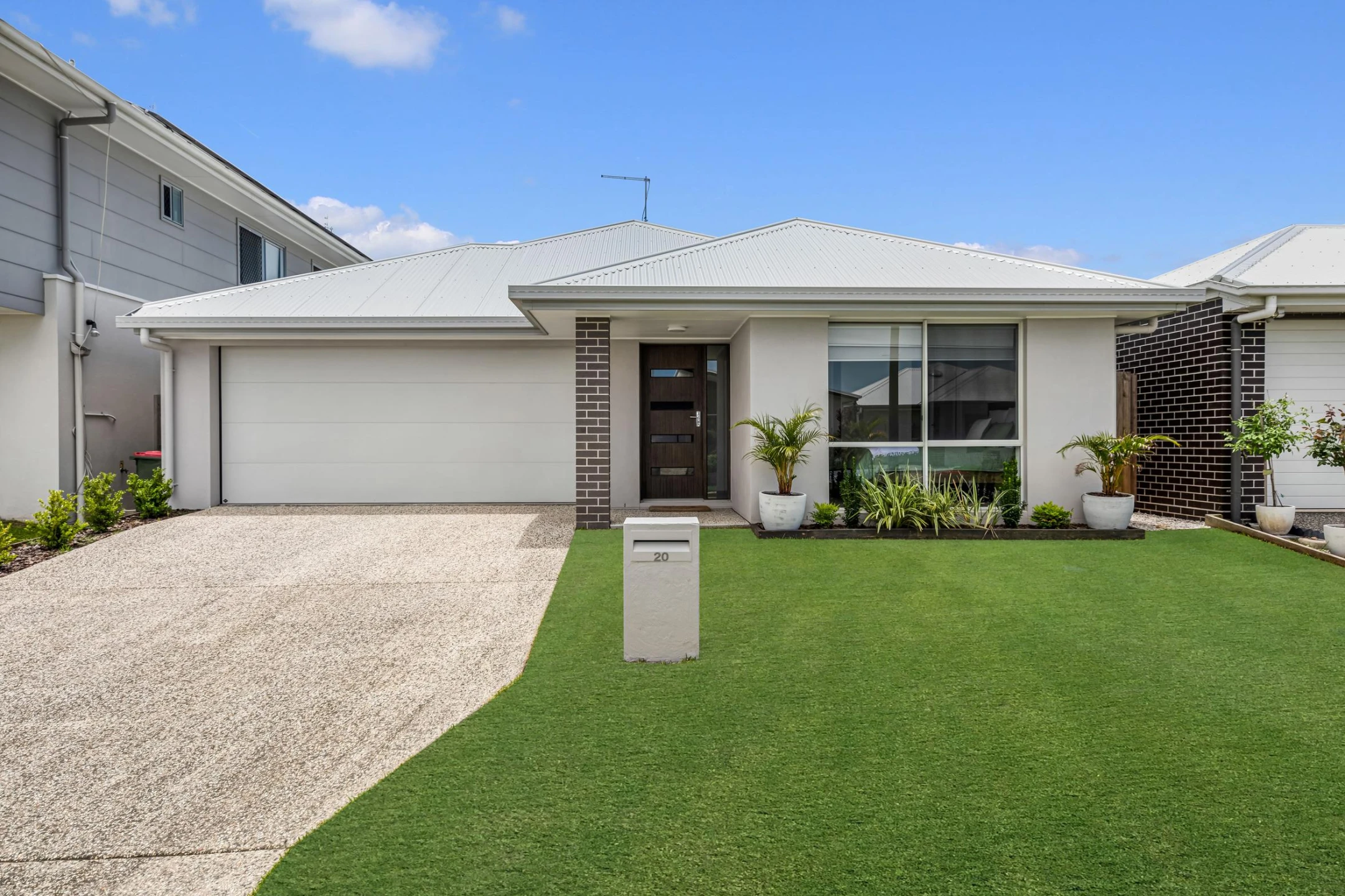 Property enquiry form background image