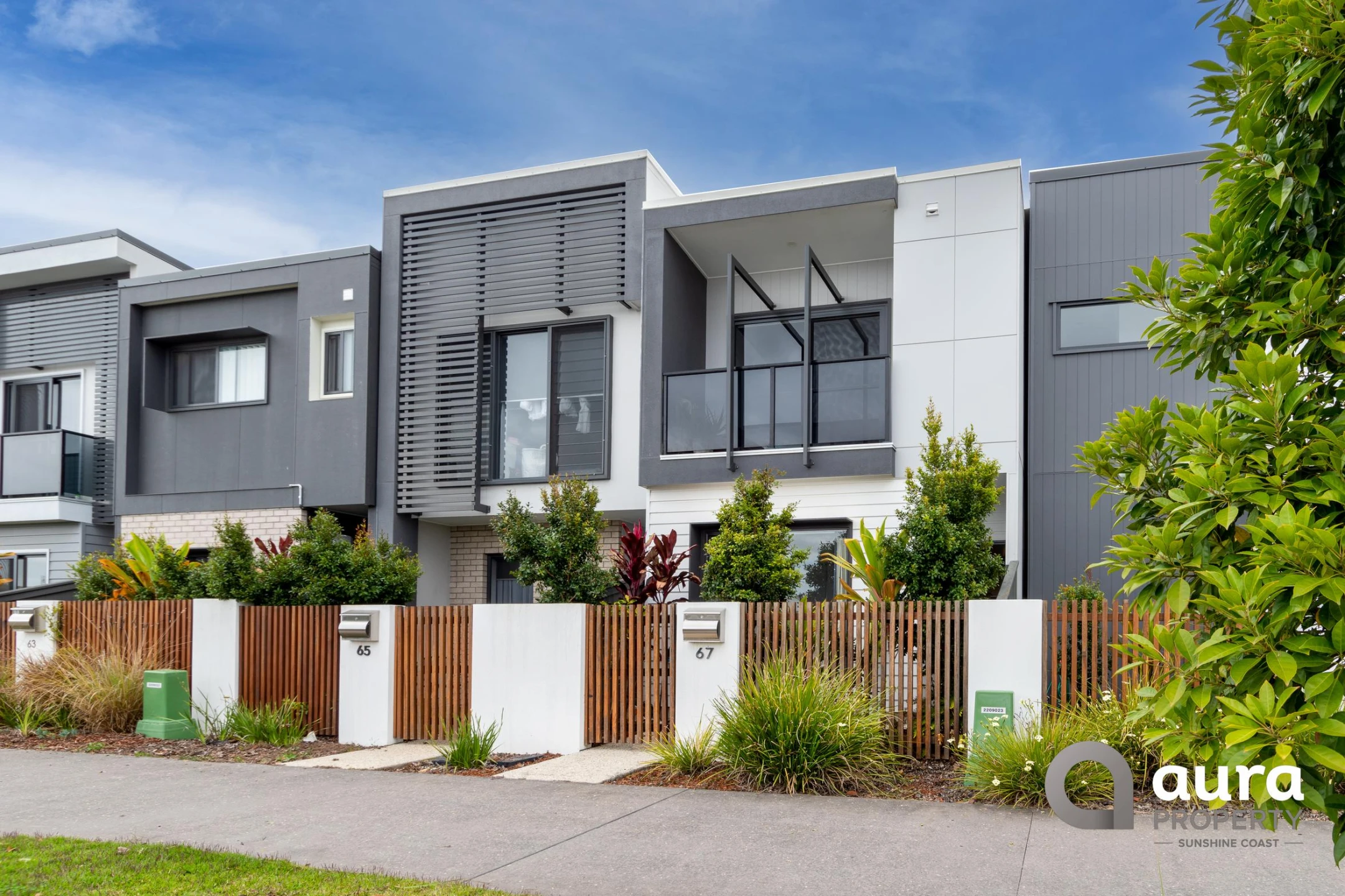 Property enquiry form background image