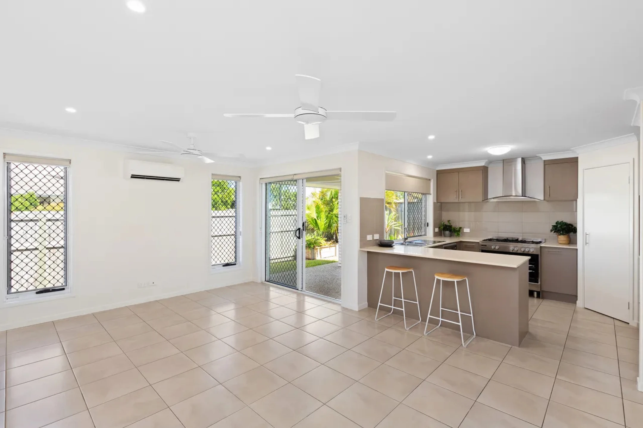 29 Indigo Road, Caloundra West QLD 4551, Caloundra West - Thumbnail 5