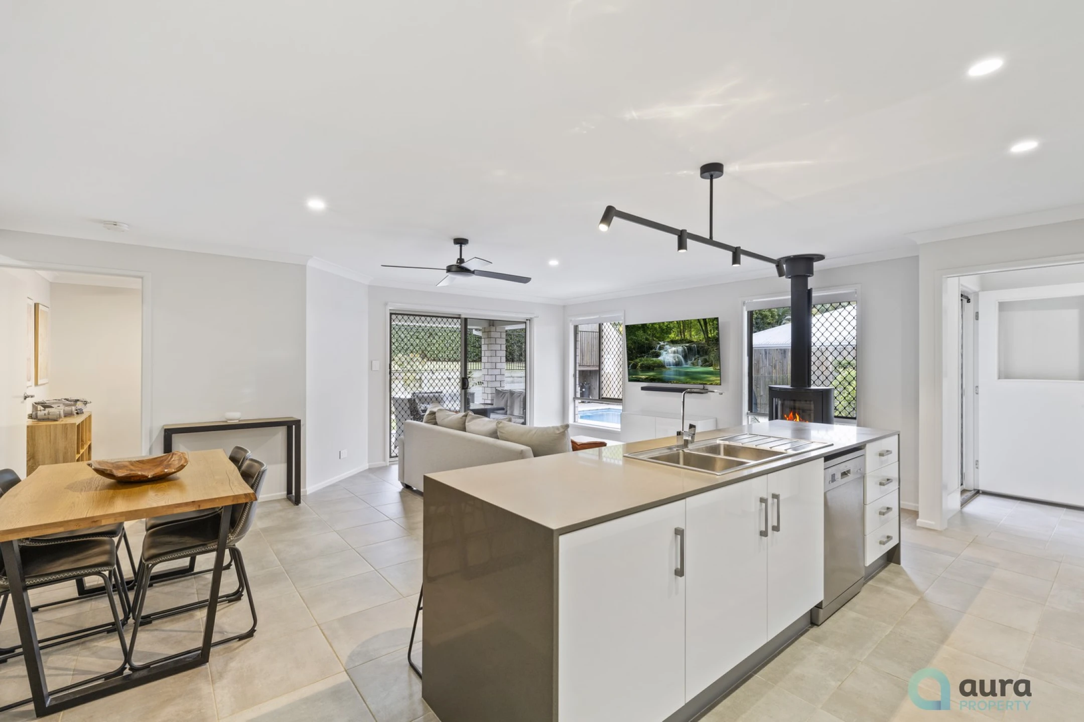 14 Banksia Place, Palmwoods QLD 4555, Palmwoods - Thumbnail 2