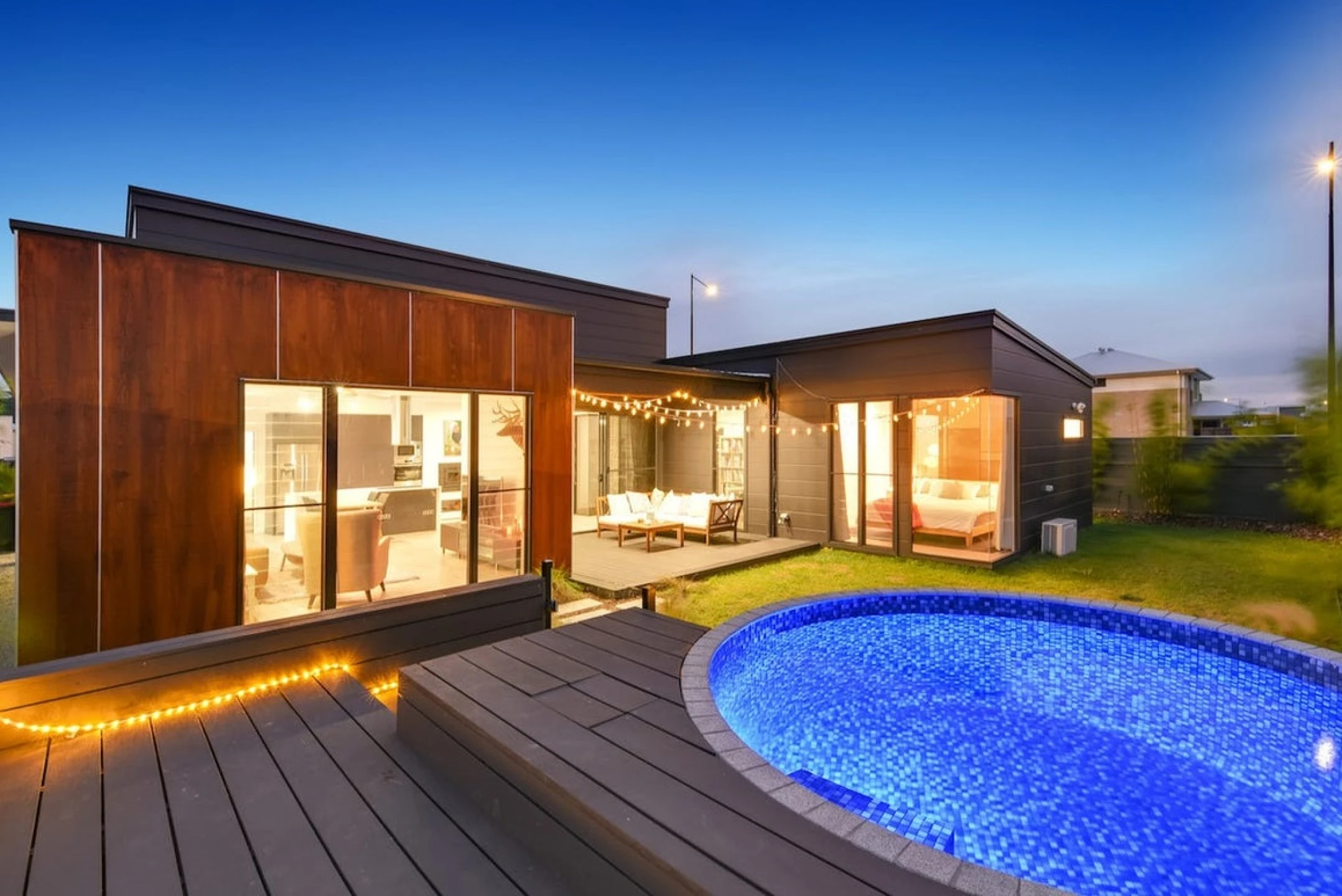 Property enquiry form background image