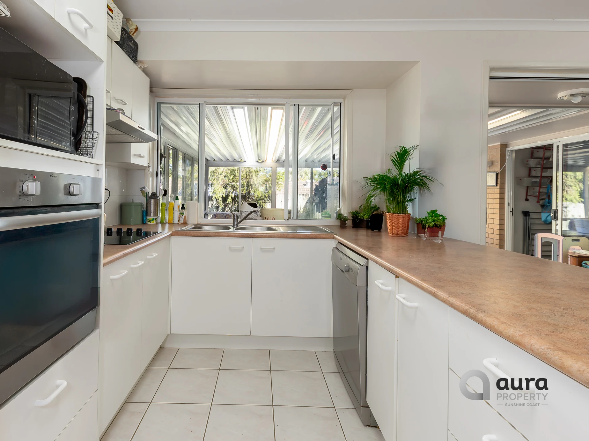 21 Saint Helena Street, Little Mountain QLD 4551, Little Mountain - Thumbnail 5