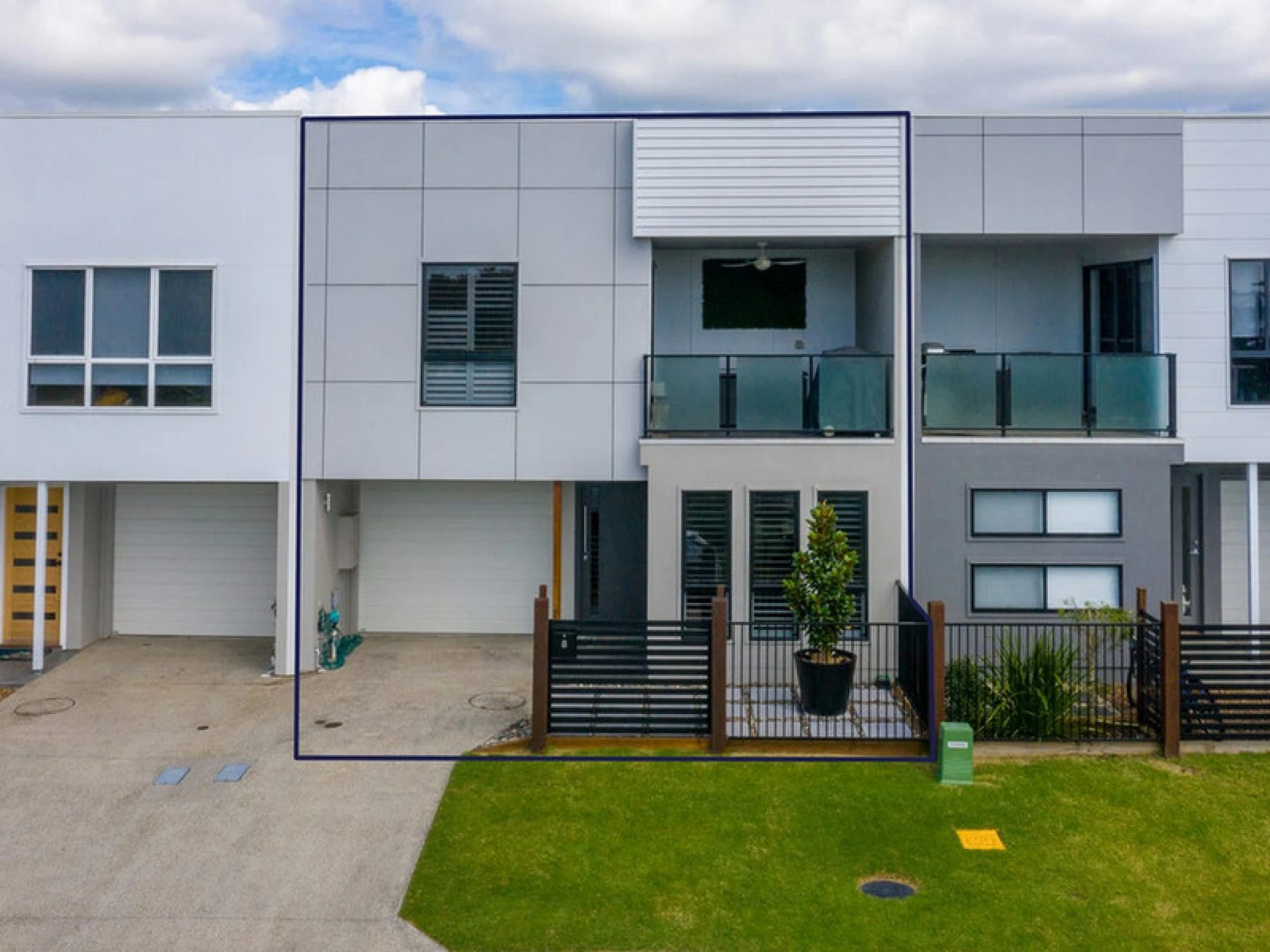 Property enquiry form background image