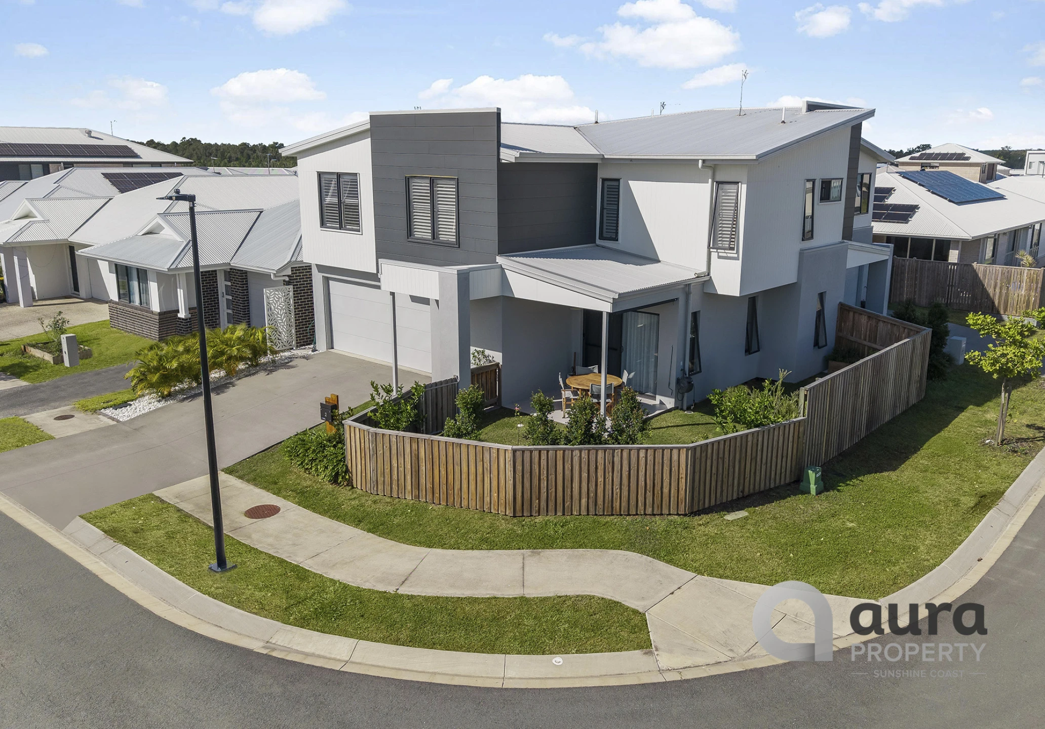 Property enquiry form background image