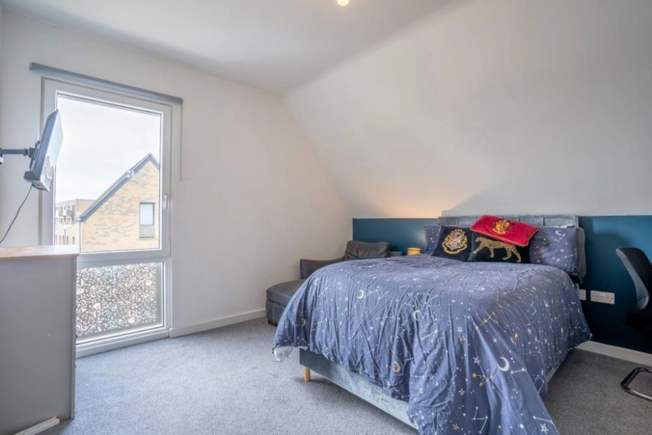 Property enquiry form background image