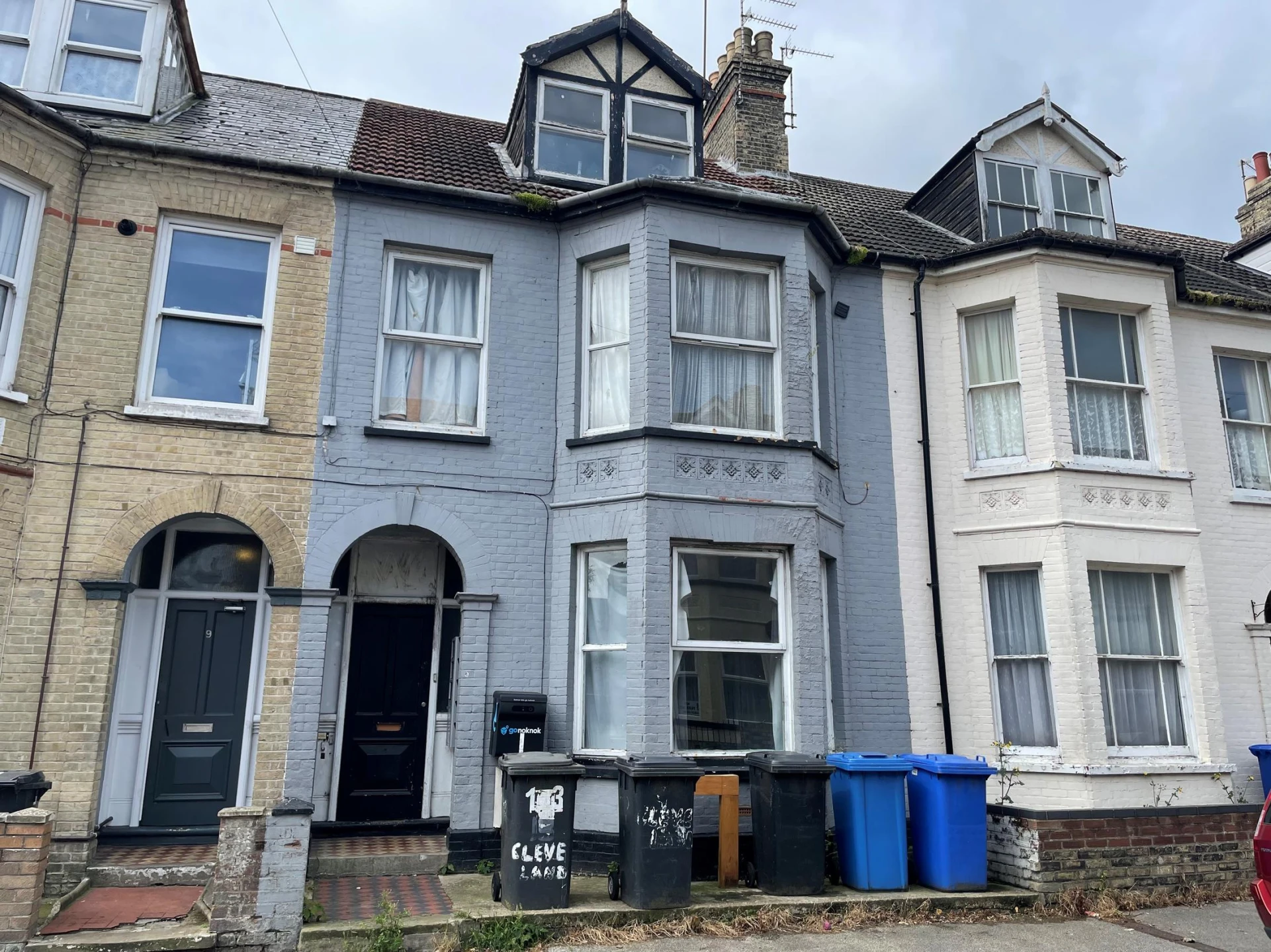 Property enquiry form background image