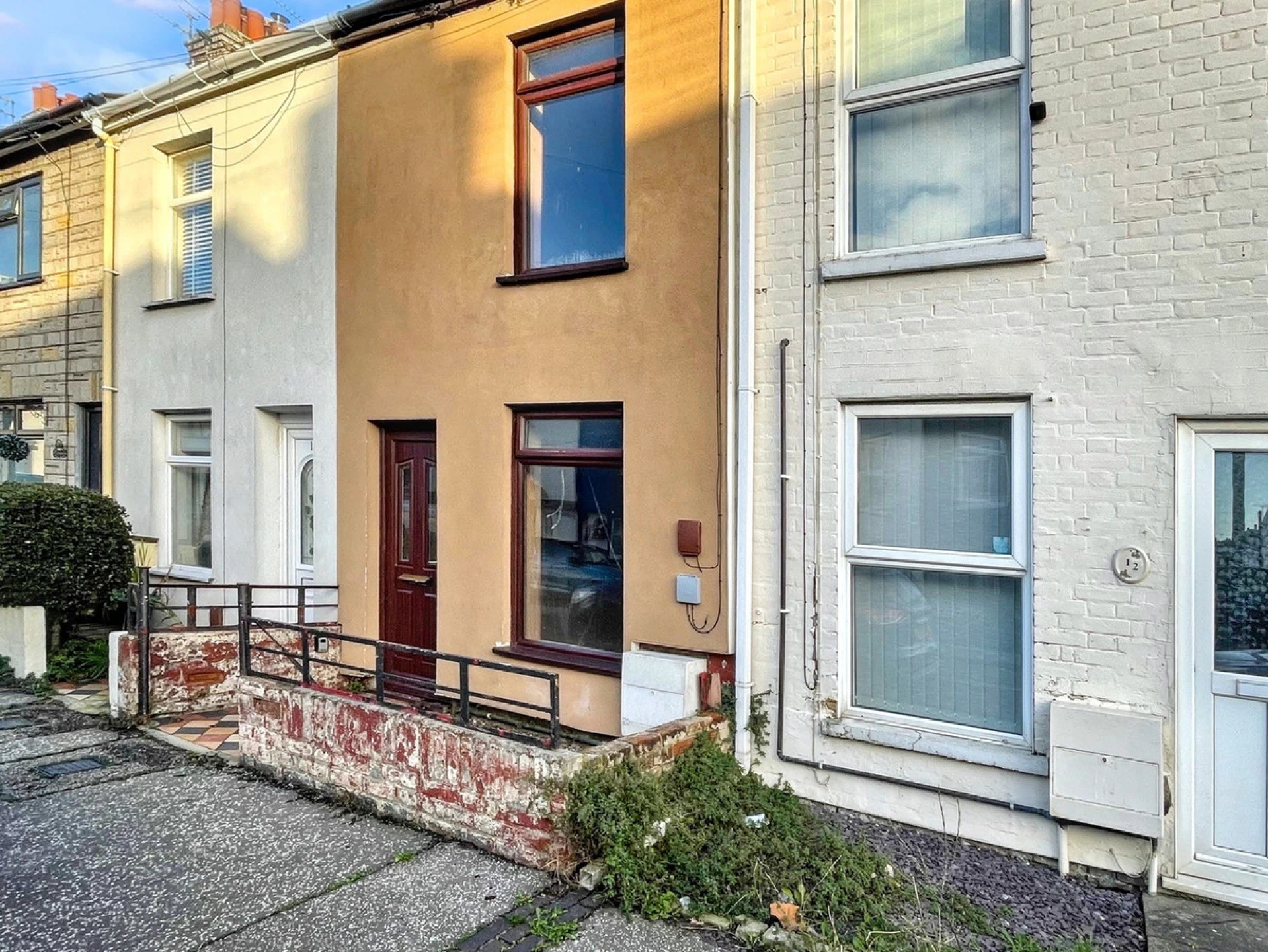 Property enquiry form background image