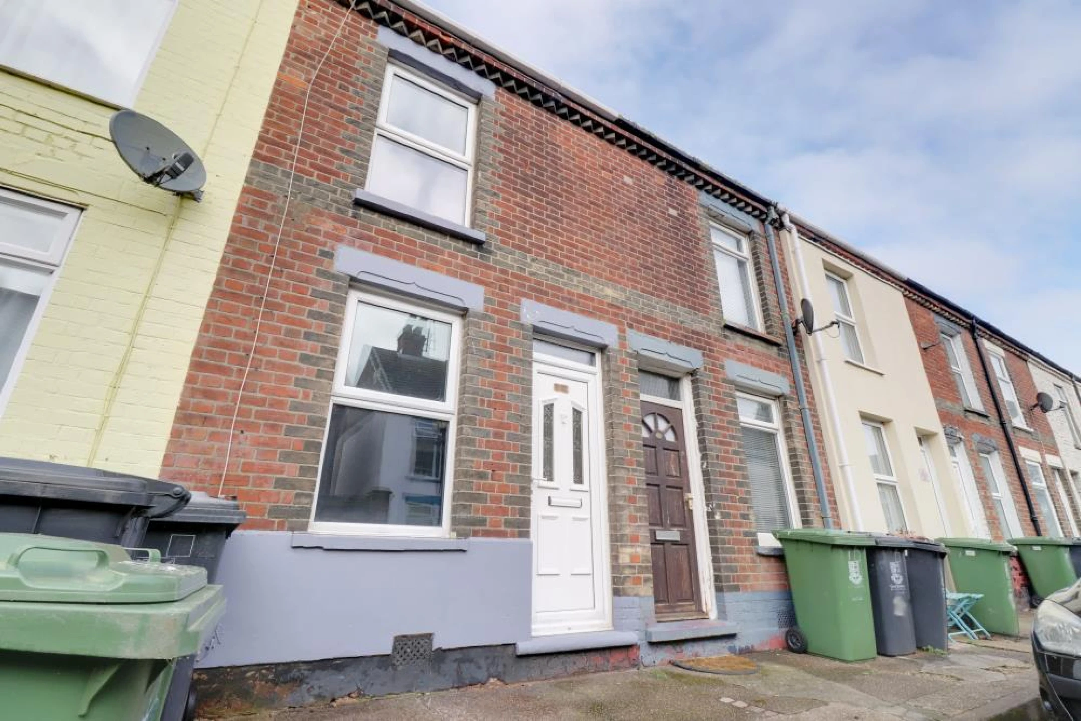 Property enquiry form background image