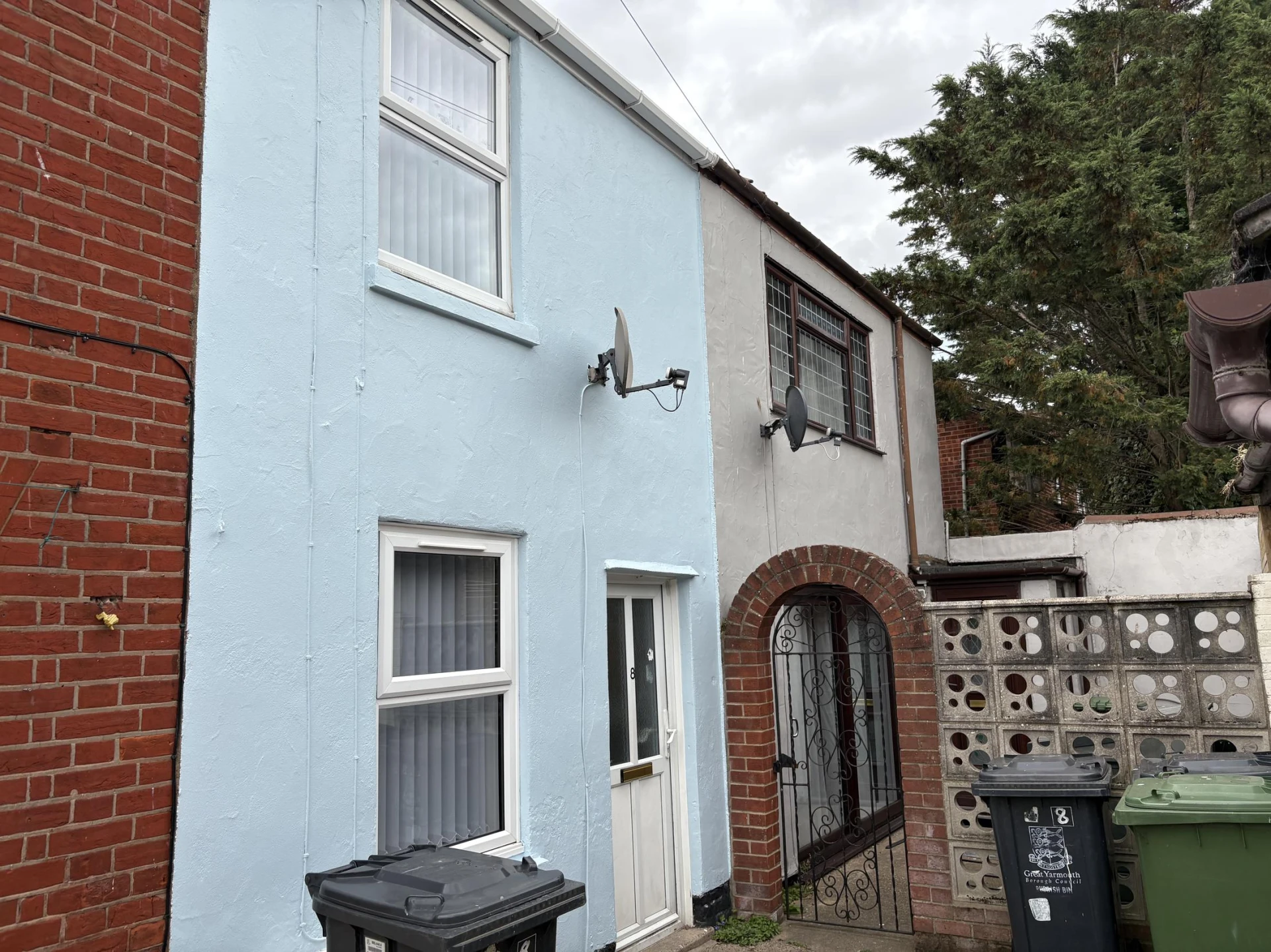Property enquiry form background image