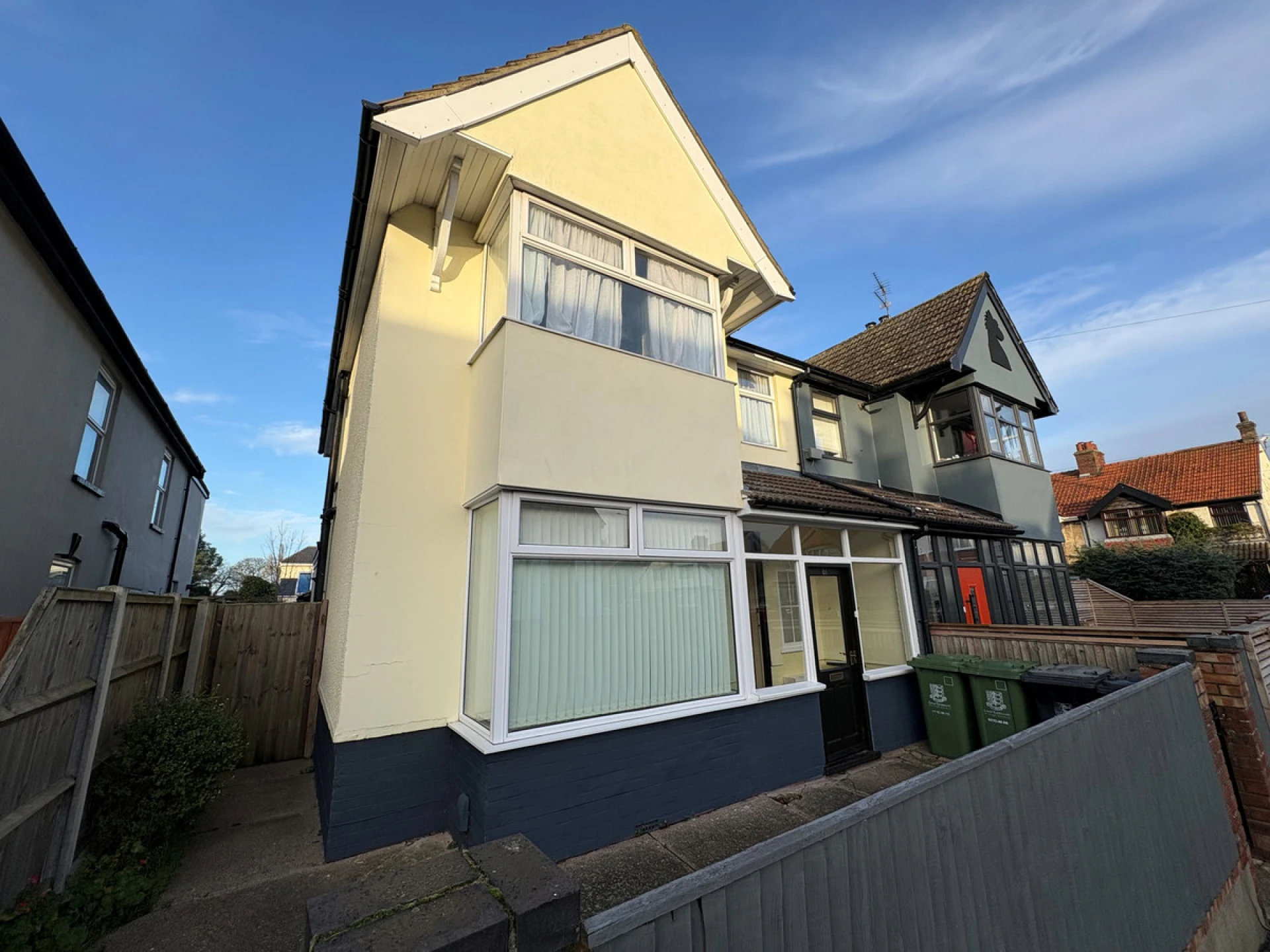 Property enquiry form background image