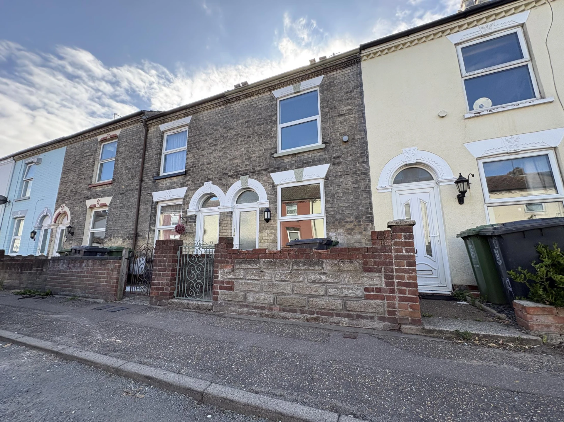 Property enquiry form background image