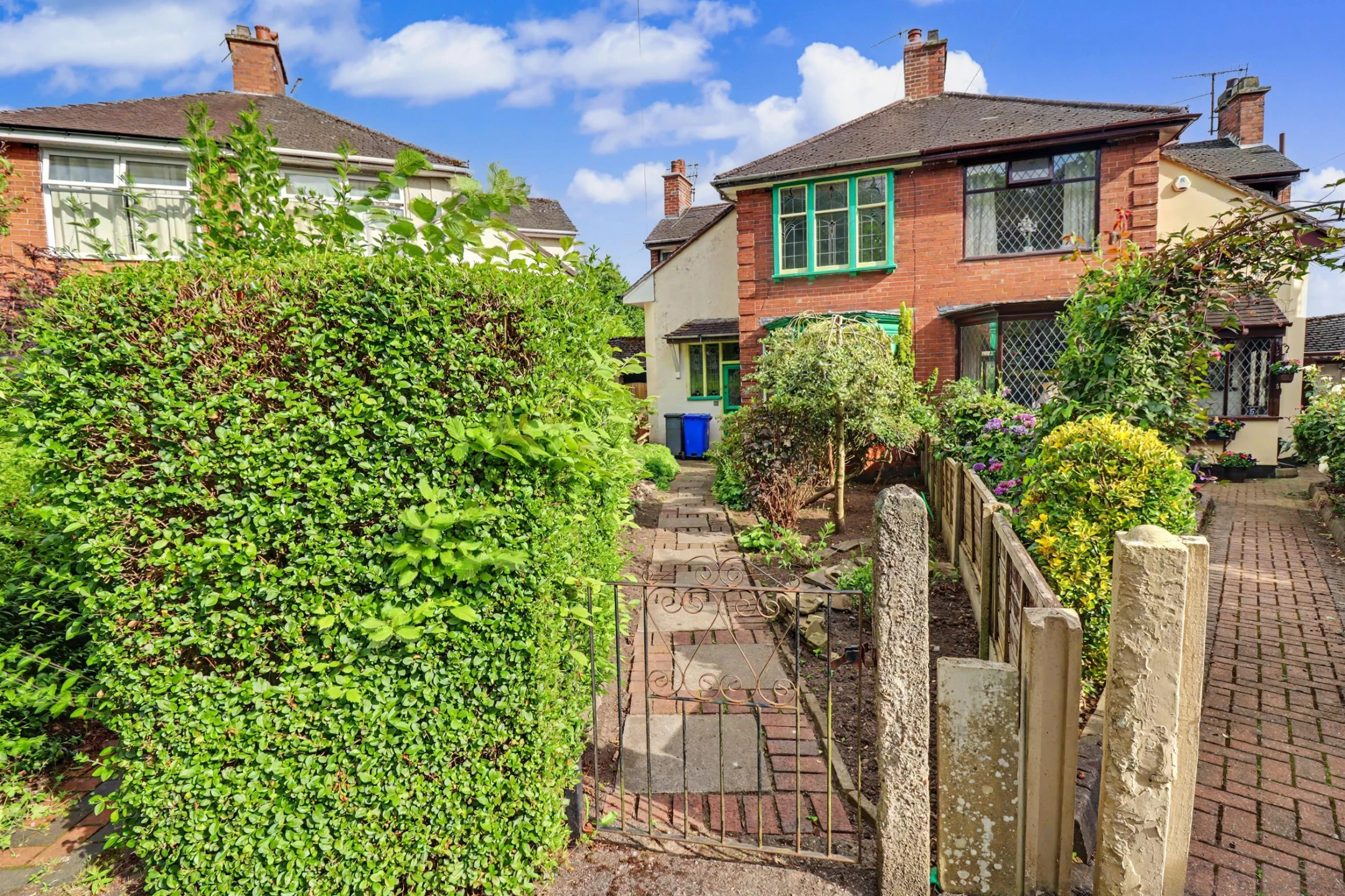 Property enquiry form background image