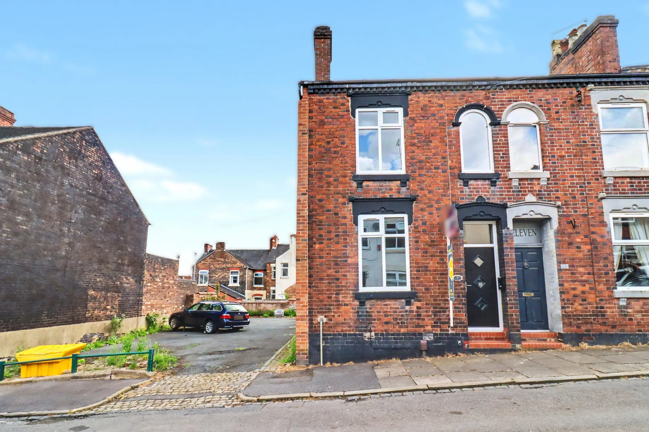 Property enquiry form background image